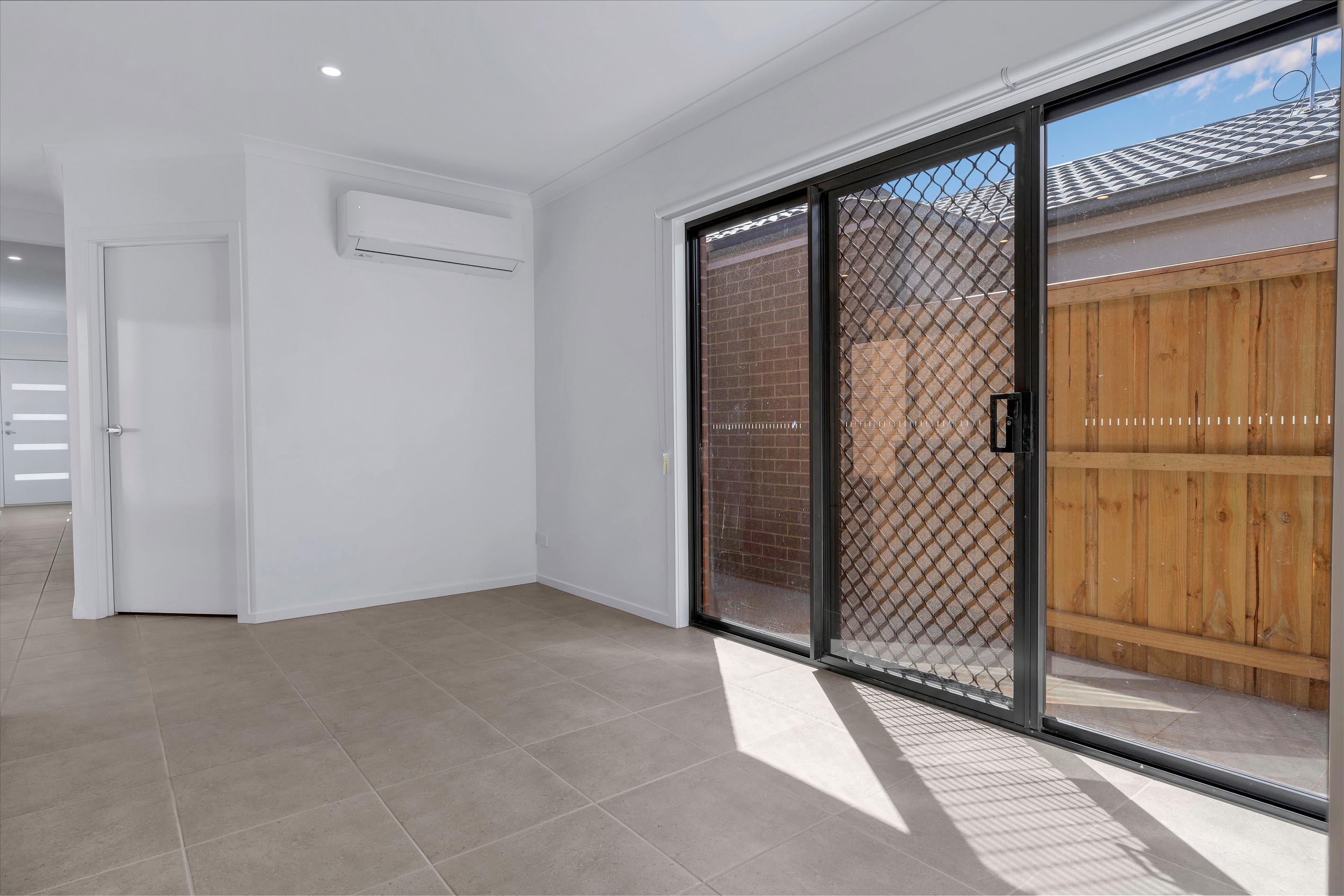24 Viola Drive, Rockbank, VIC 3335