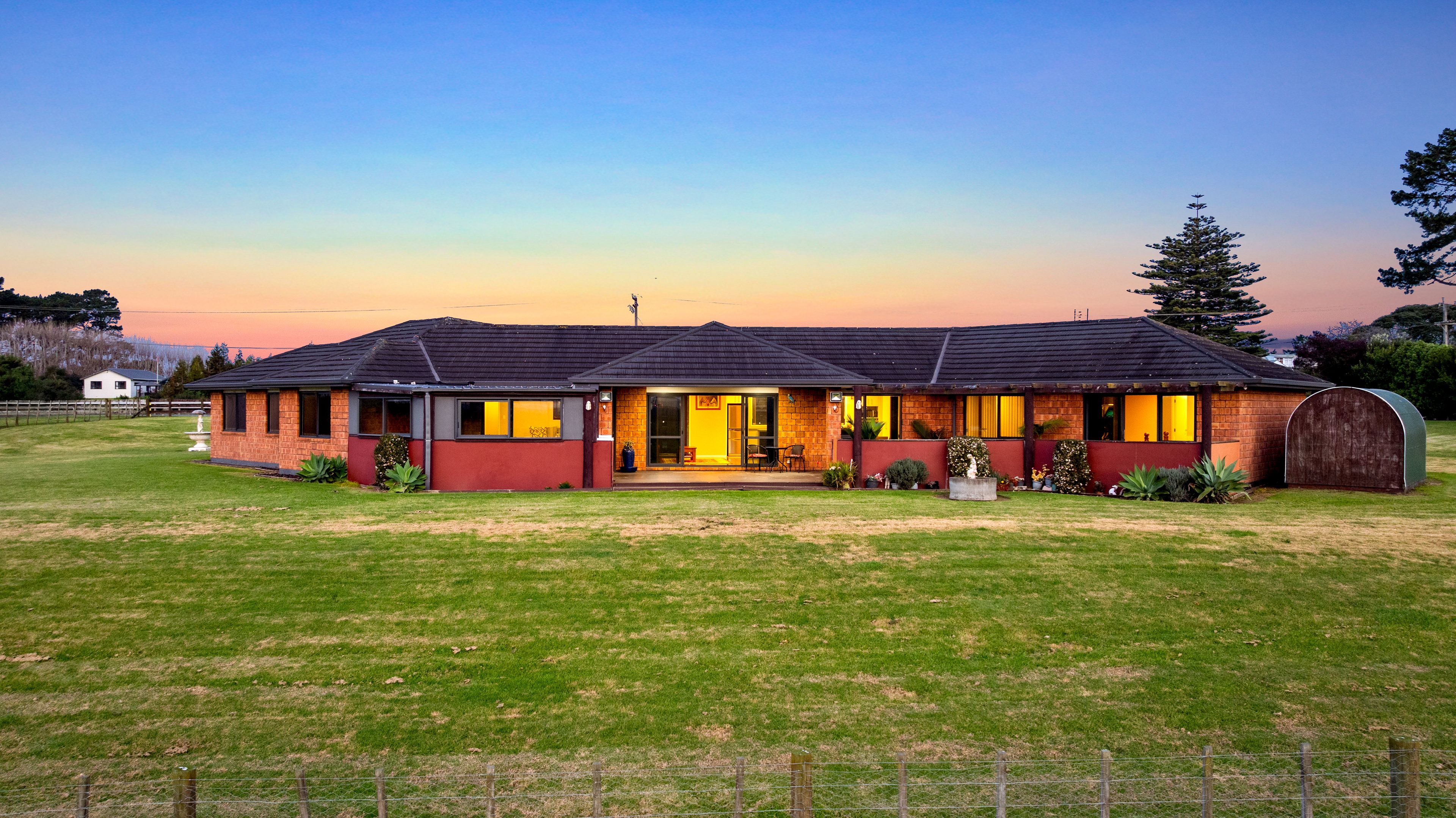 34 Taurangaruru Road, Waiuku, Franklin