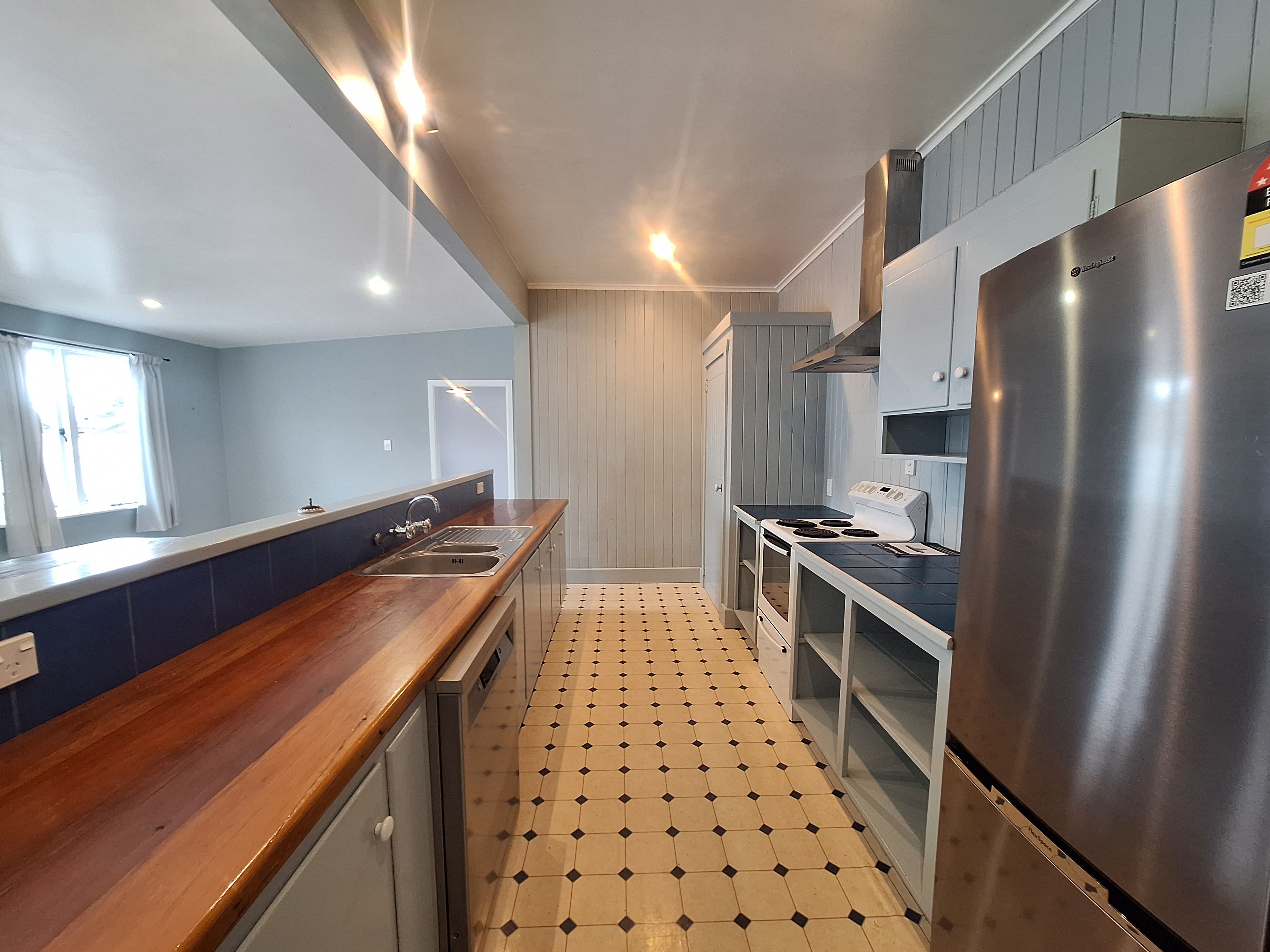 101 Lancaster Road, Beach Haven, North Shore City