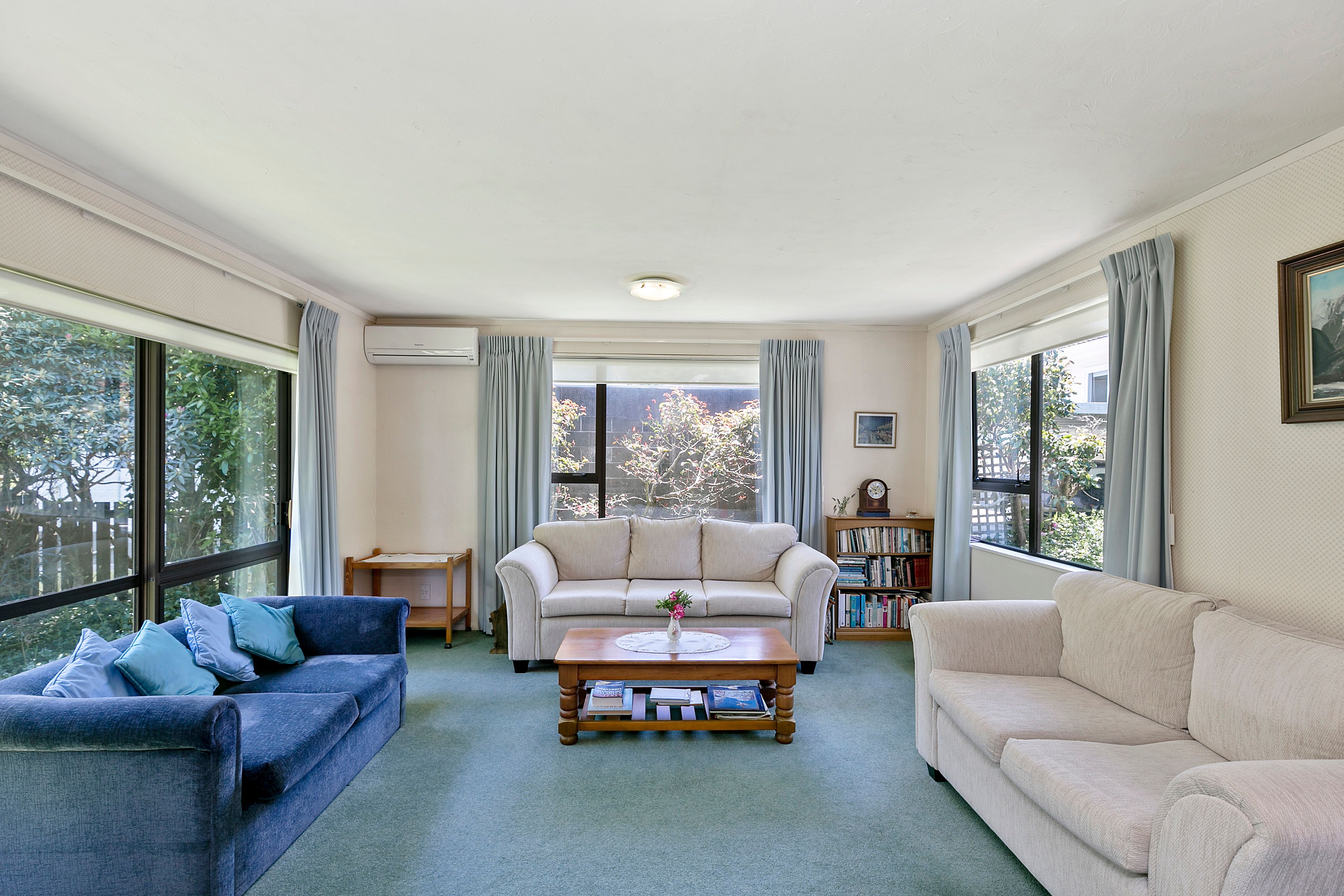 2/61 Delhi Crescent, Khandallah, Wellington City