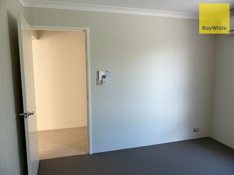Unit 2/28 Blackburn Street — photo 8 of 17
