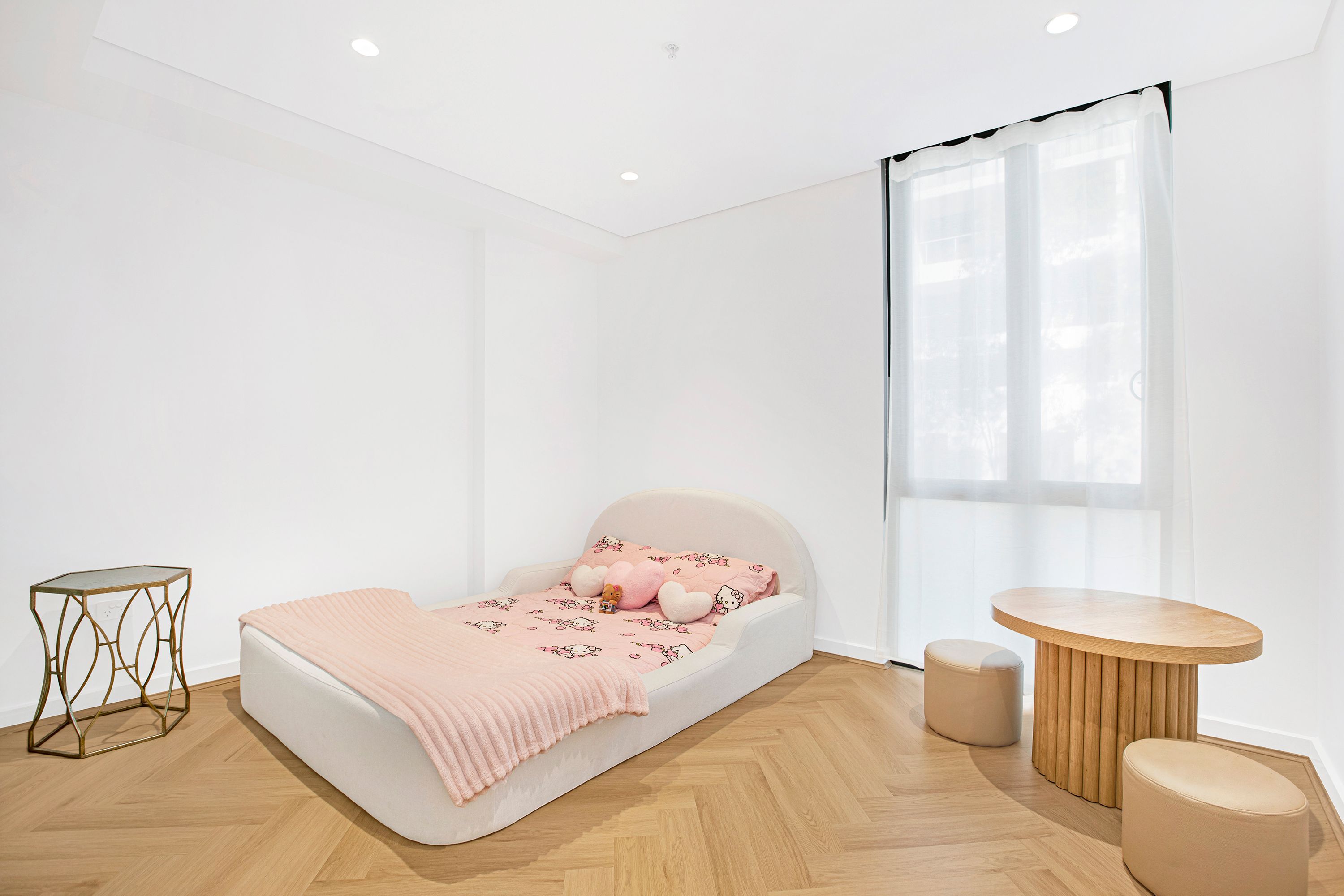 210/22 John Street — photo 7 of 12