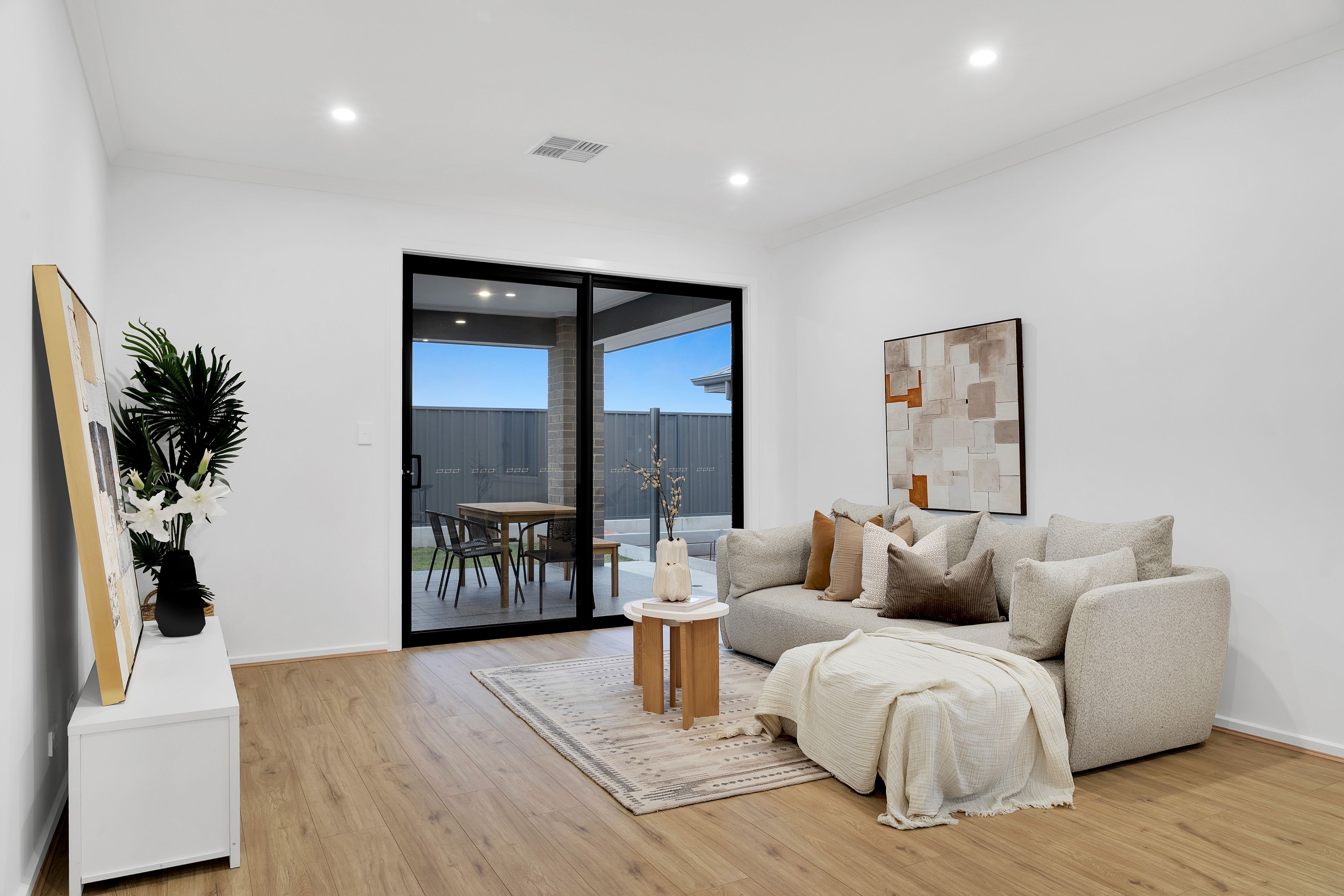 4 Prado Street — photo 3 of 19