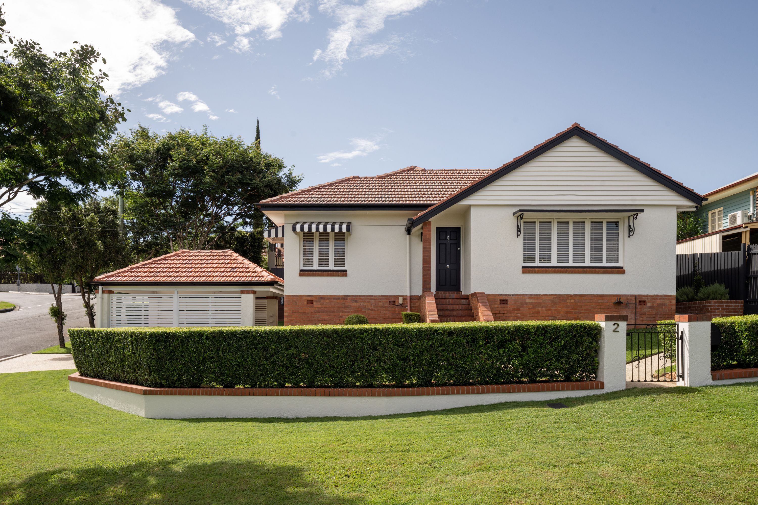2 Howard Street, Coorparoo, QLD 4151