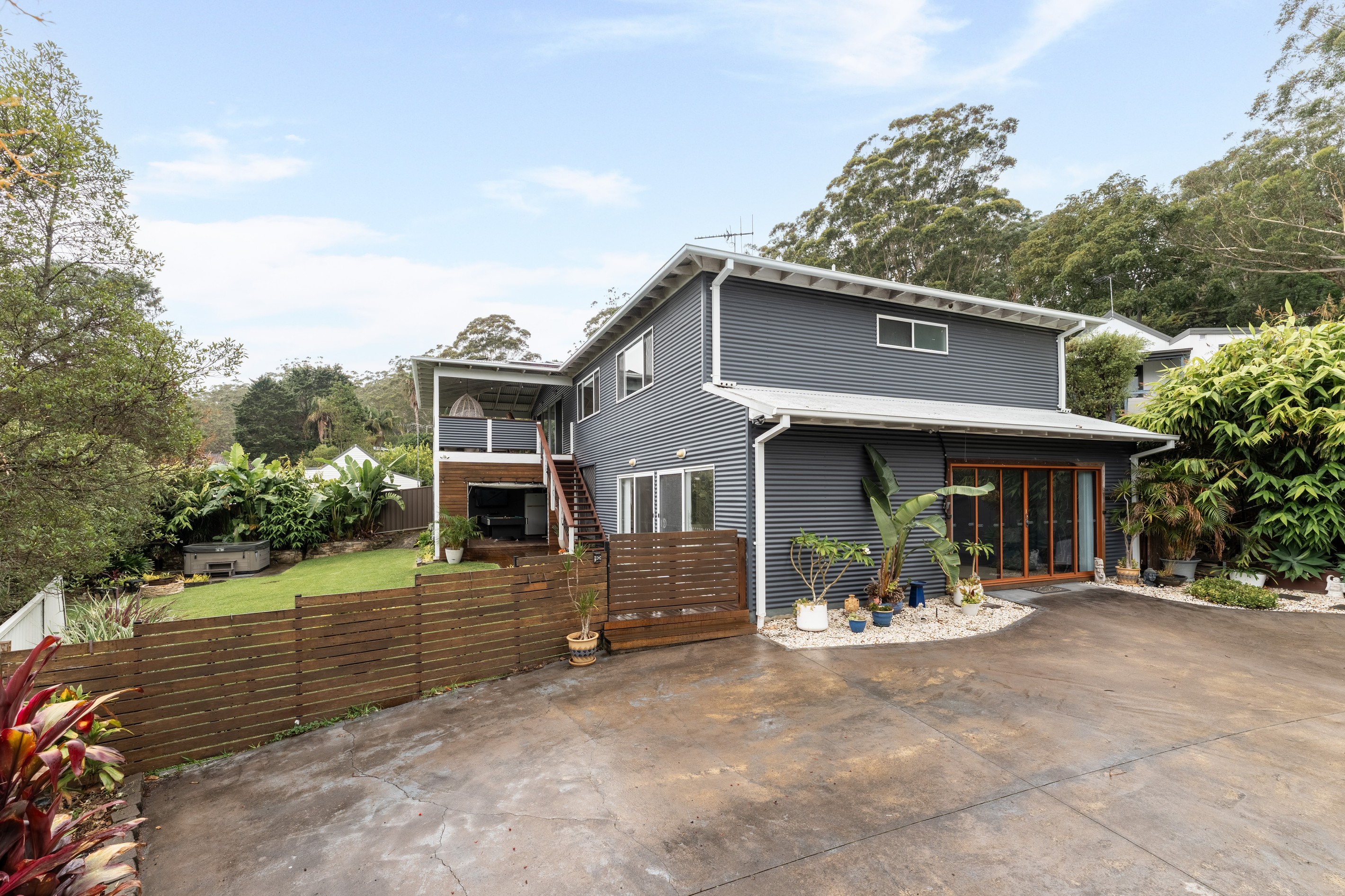 93a The Crescent, Helensburgh, NSW 2508