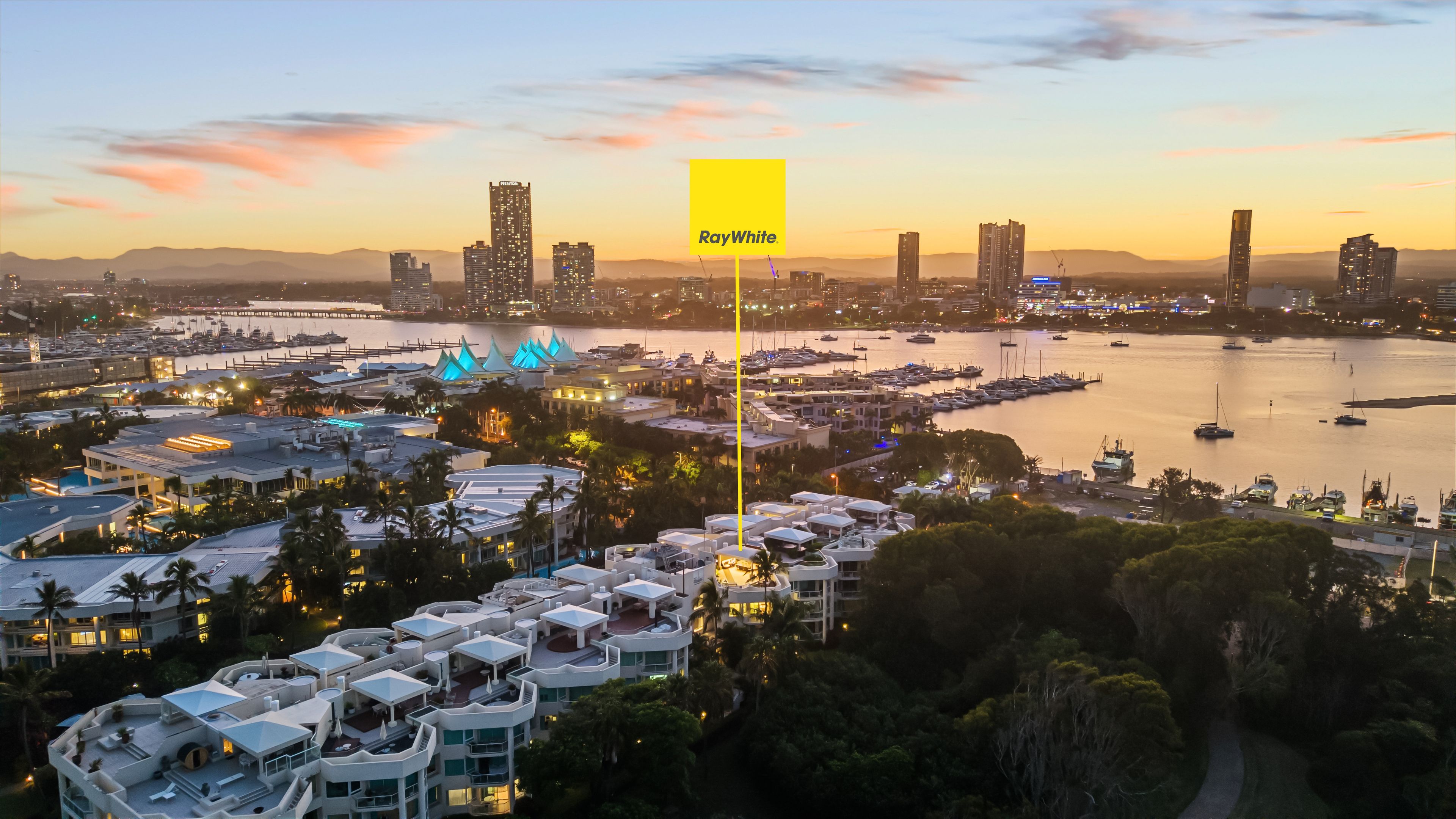 44/135 Seaworld Drive, Main Beach, QLD 4217