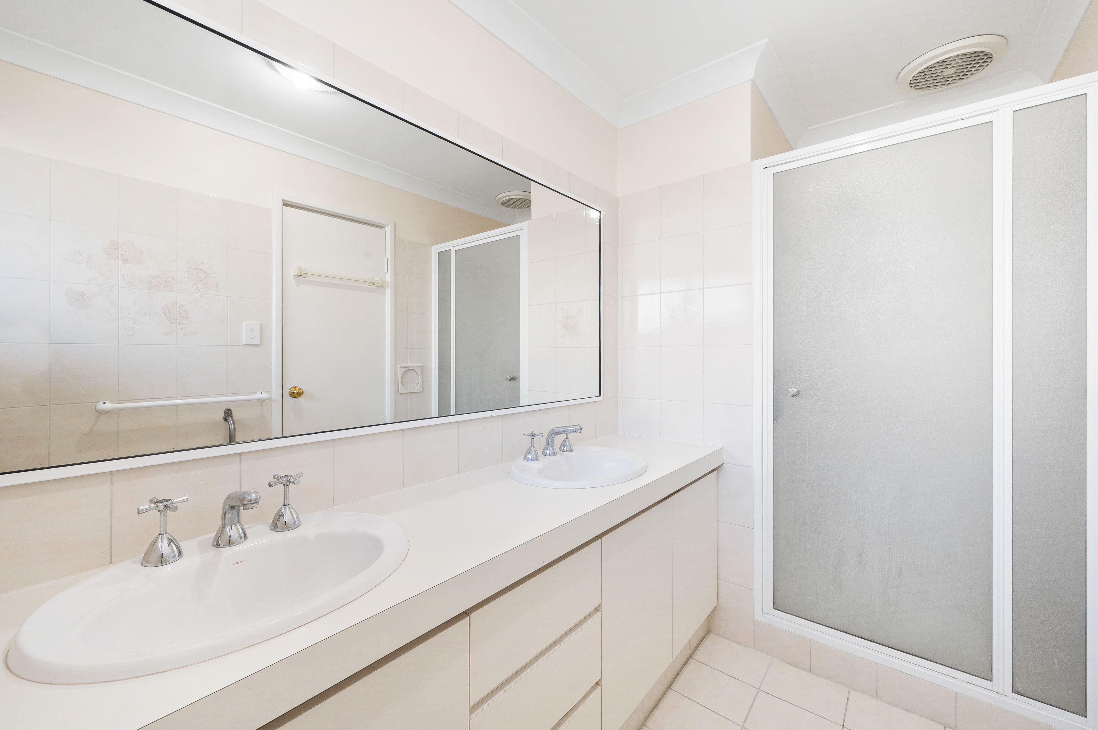 4 Atwick Place — photo 12 of 26