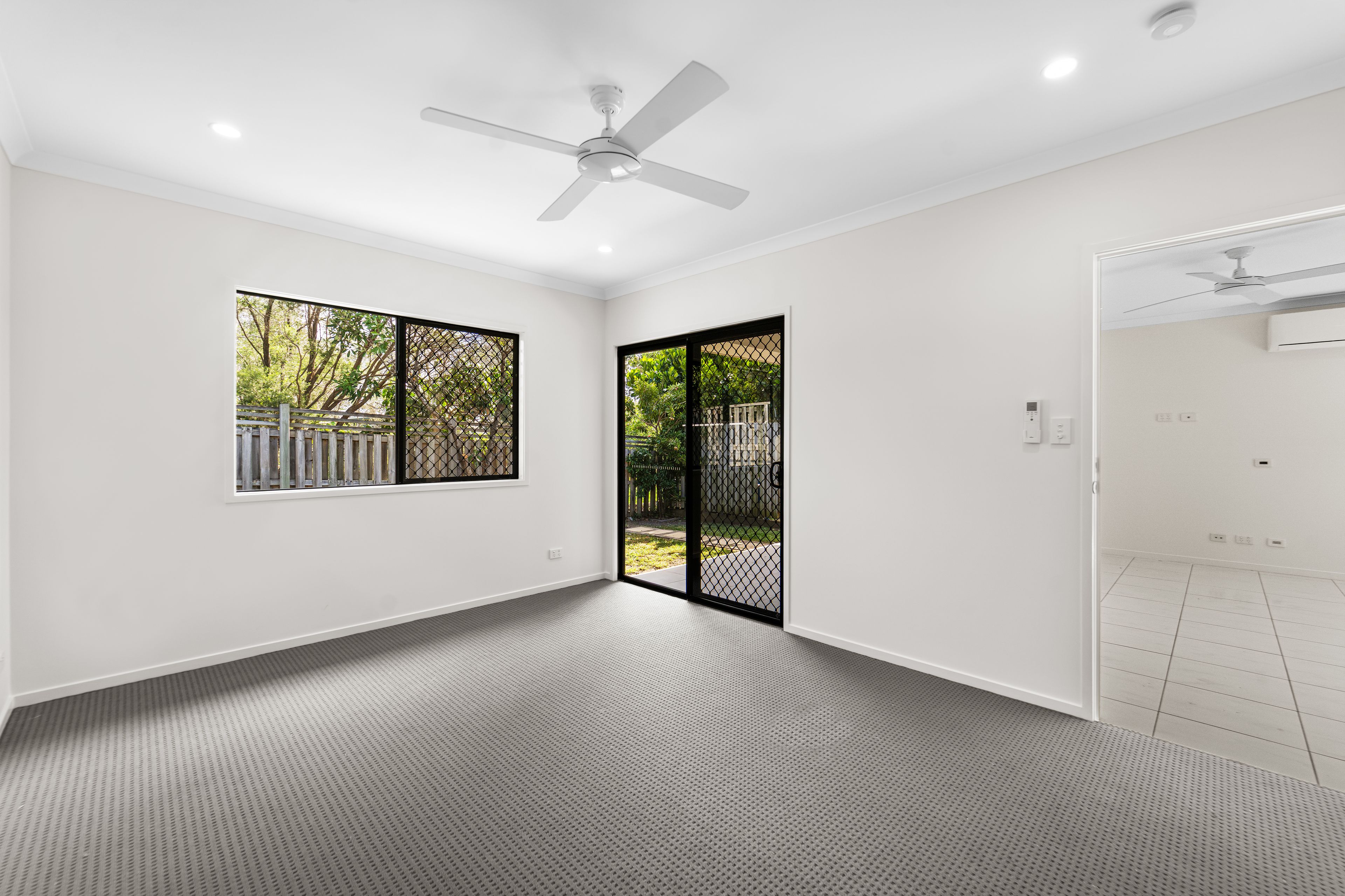 60 Mount Kaputar Avenue — photo 6 of 15