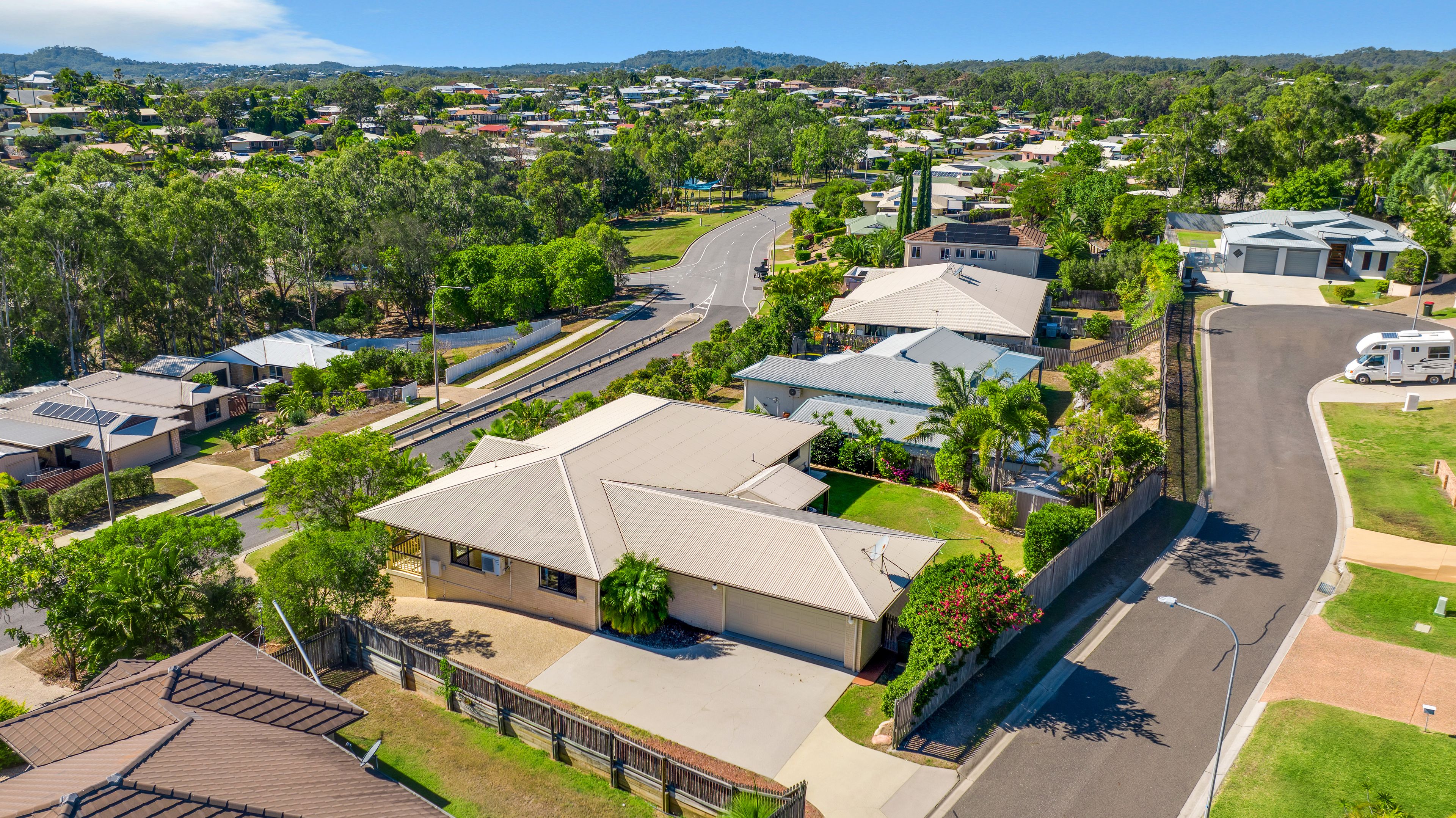 176 J Hickey Avenue, Clinton, QLD 4680