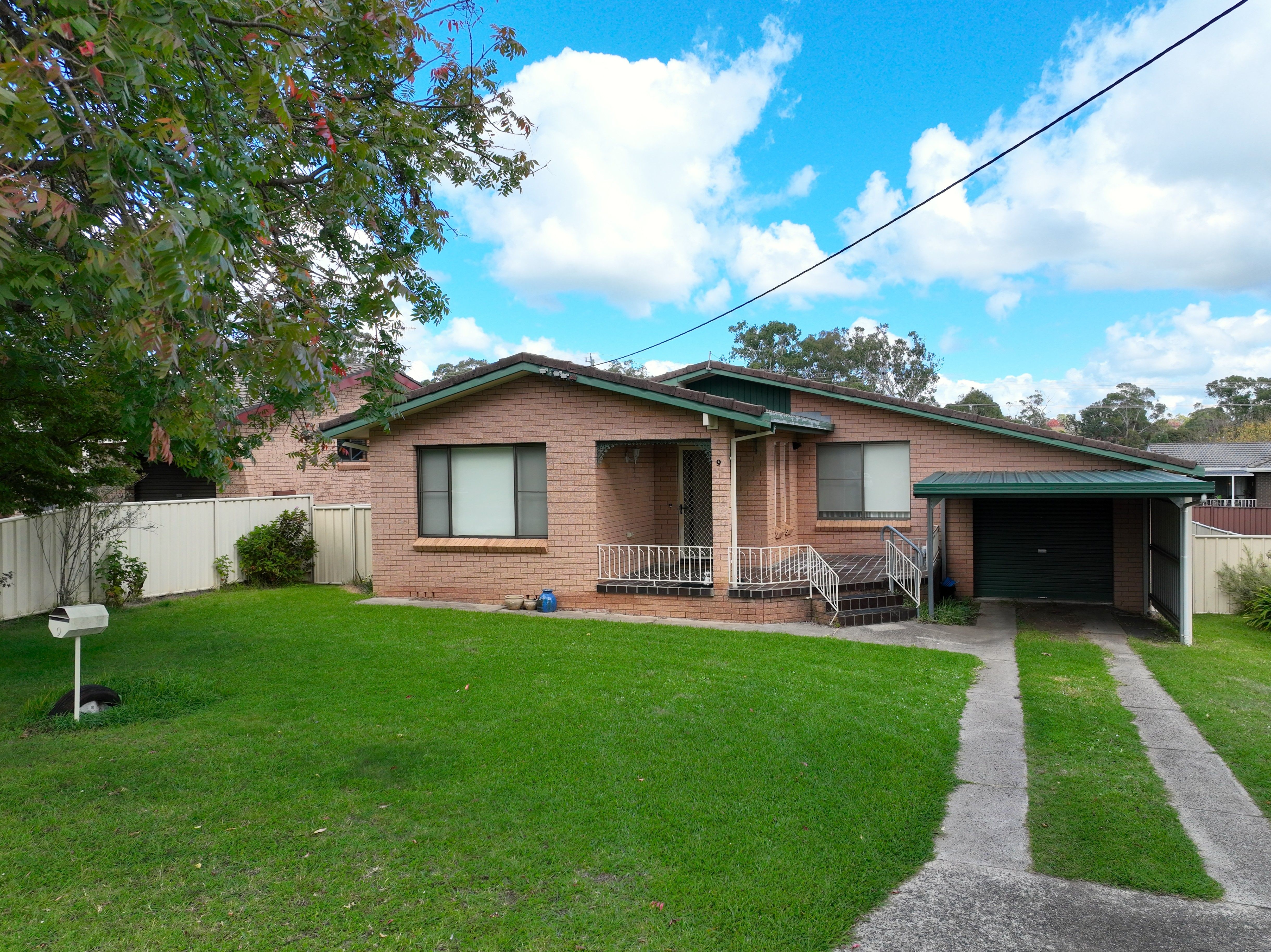 9 Lindsay Avenue, Glen Innes NSW 2370