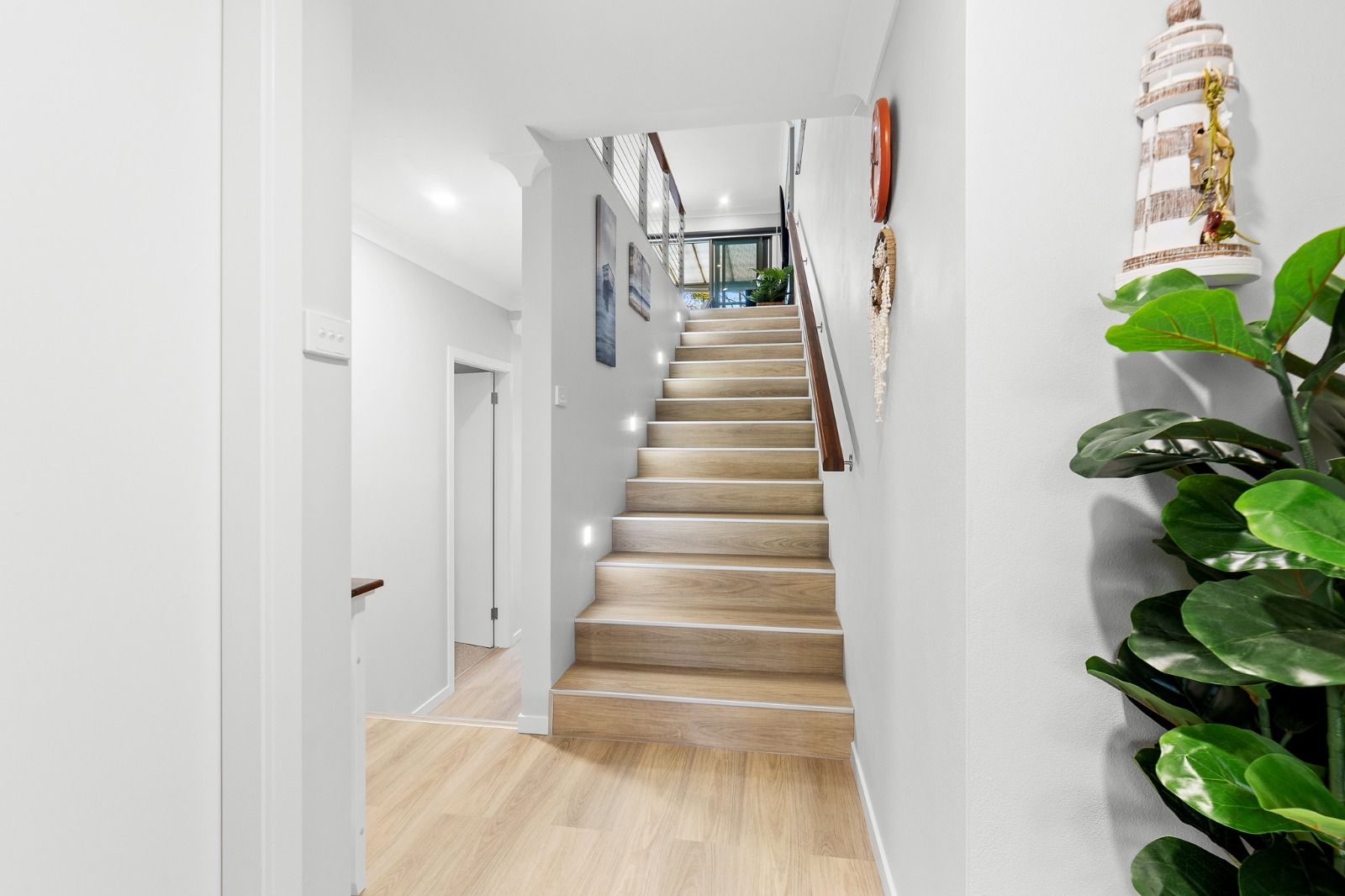 83a Northcove Road — photo 18 of 30