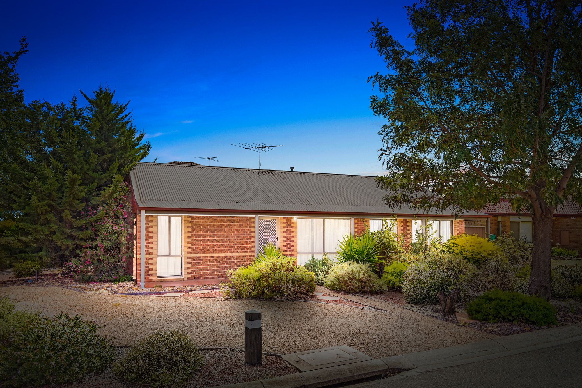 40 Oaktree Avenue, Wyndham Vale VIC 3024