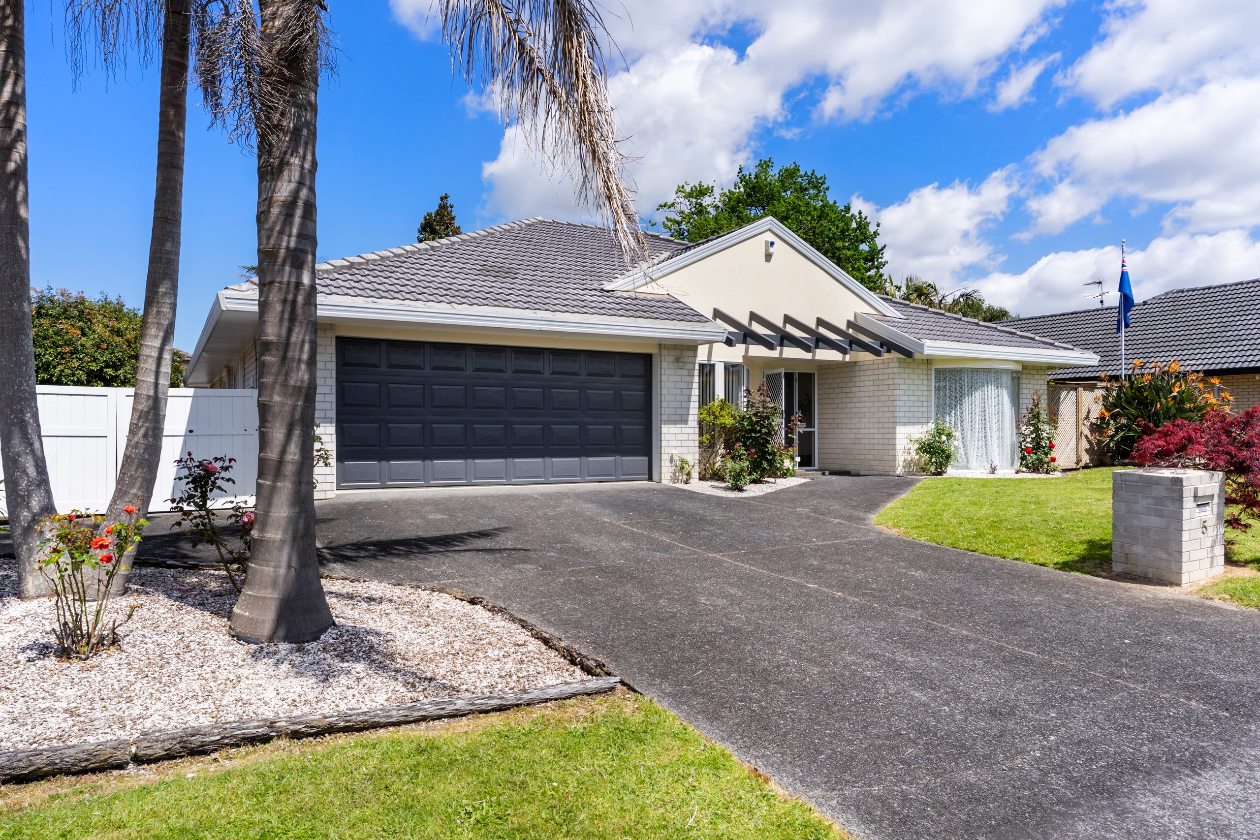 5 Stewart Gibson Place, Manurewa, Manukau City