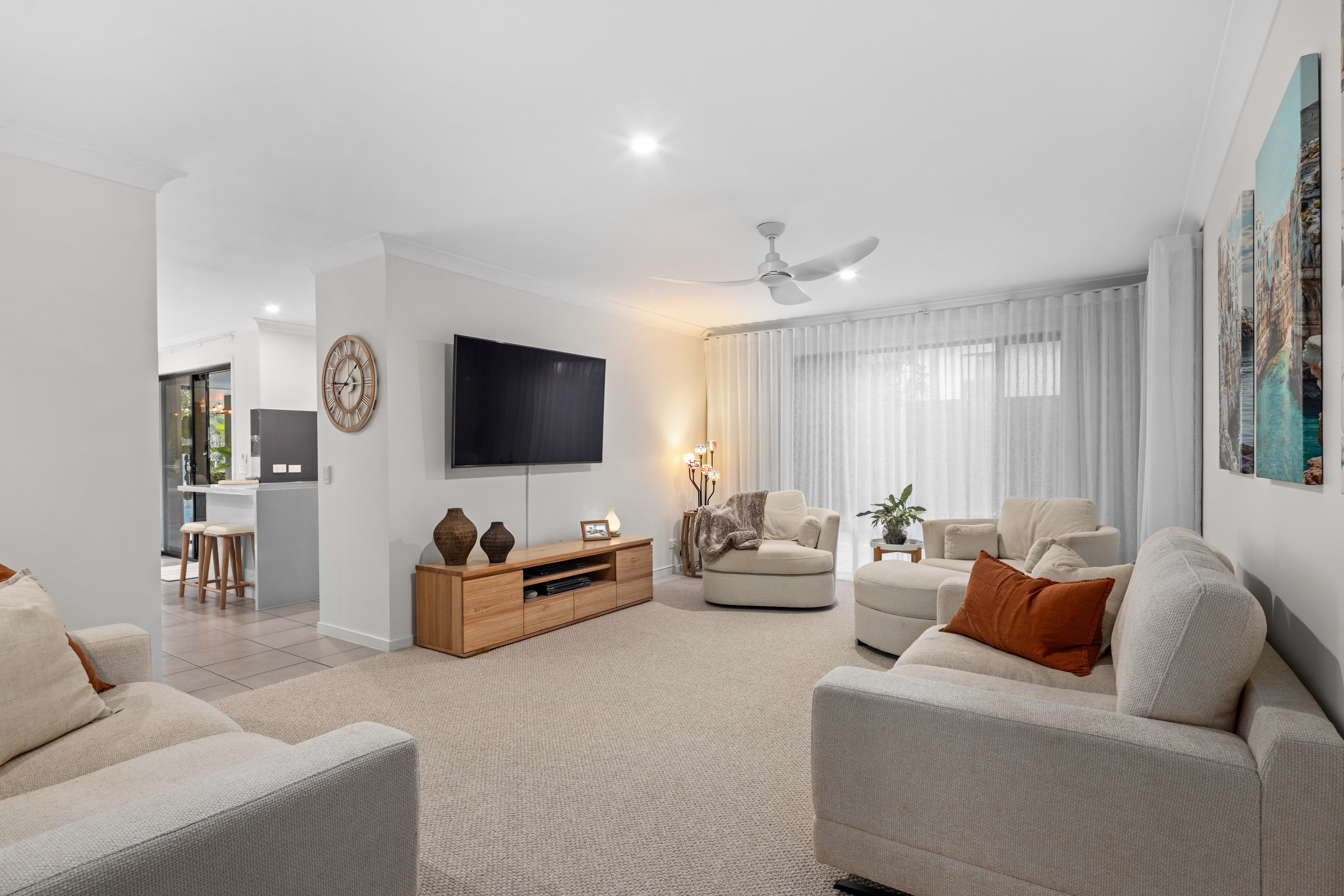 18 Bakers Ridge Drive — photo 14 of 30