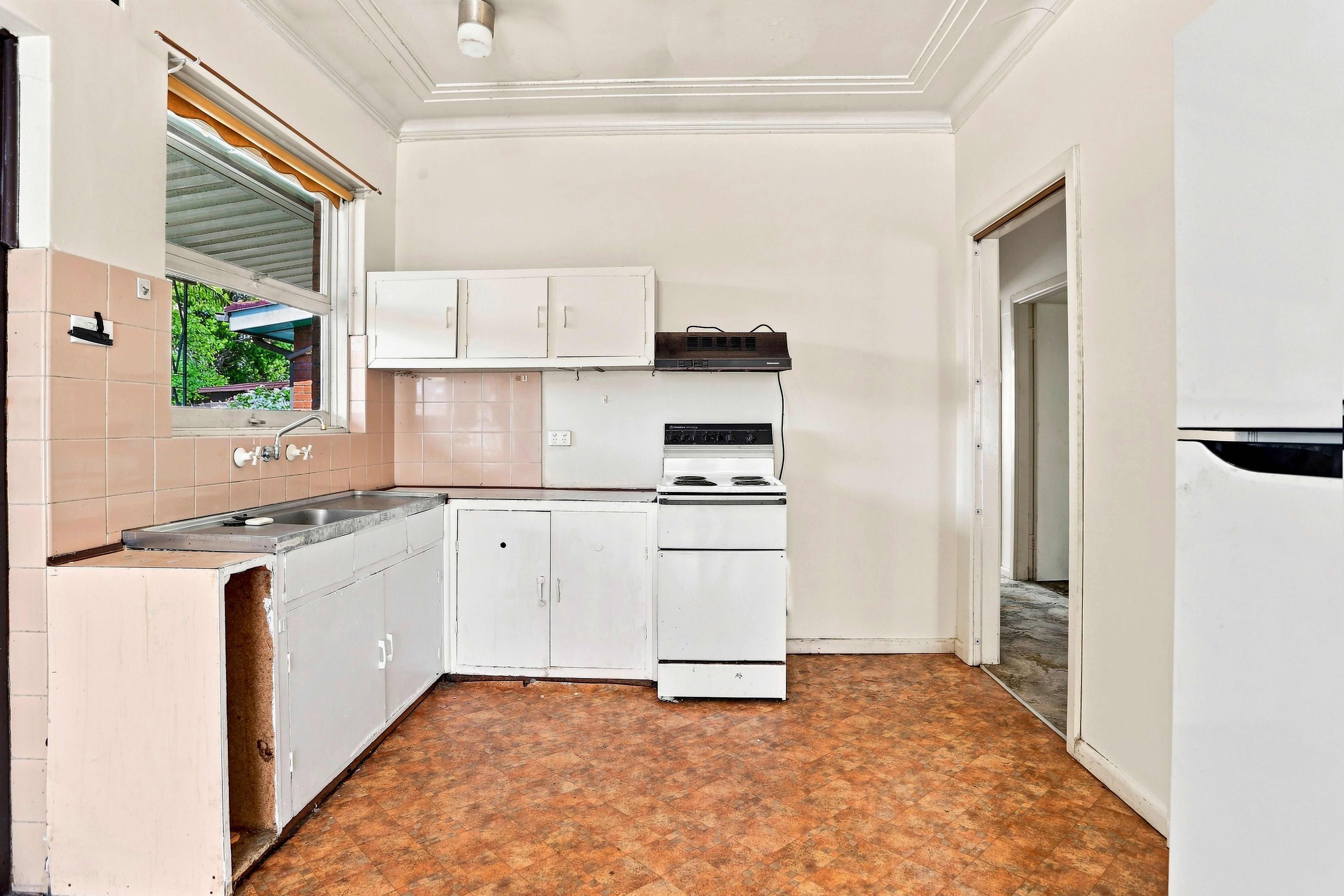 13 Cooyong Crescent — photo 3 of 9