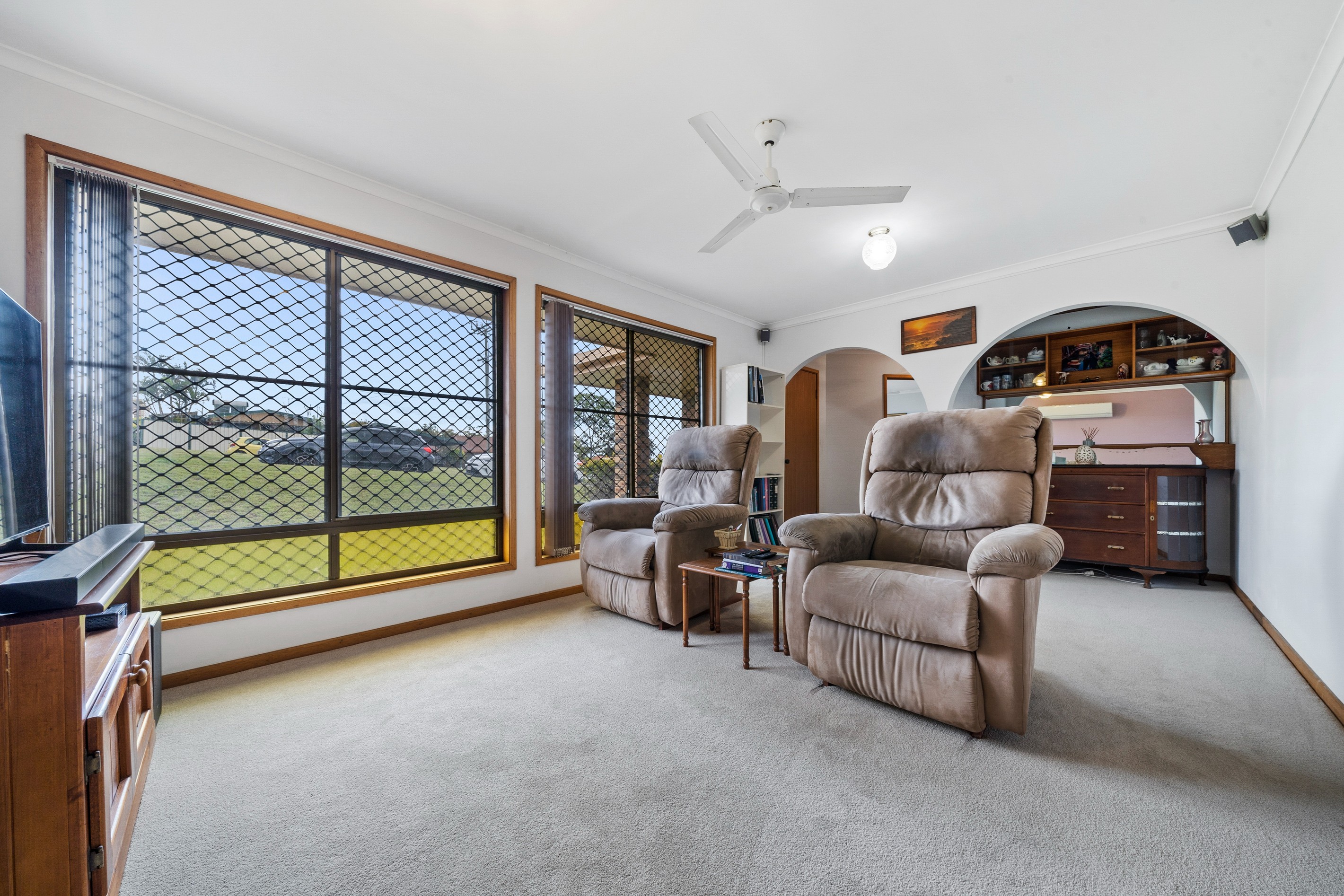 93 Mount Warren Boulevard, Mount Warren Park, QLD 4207