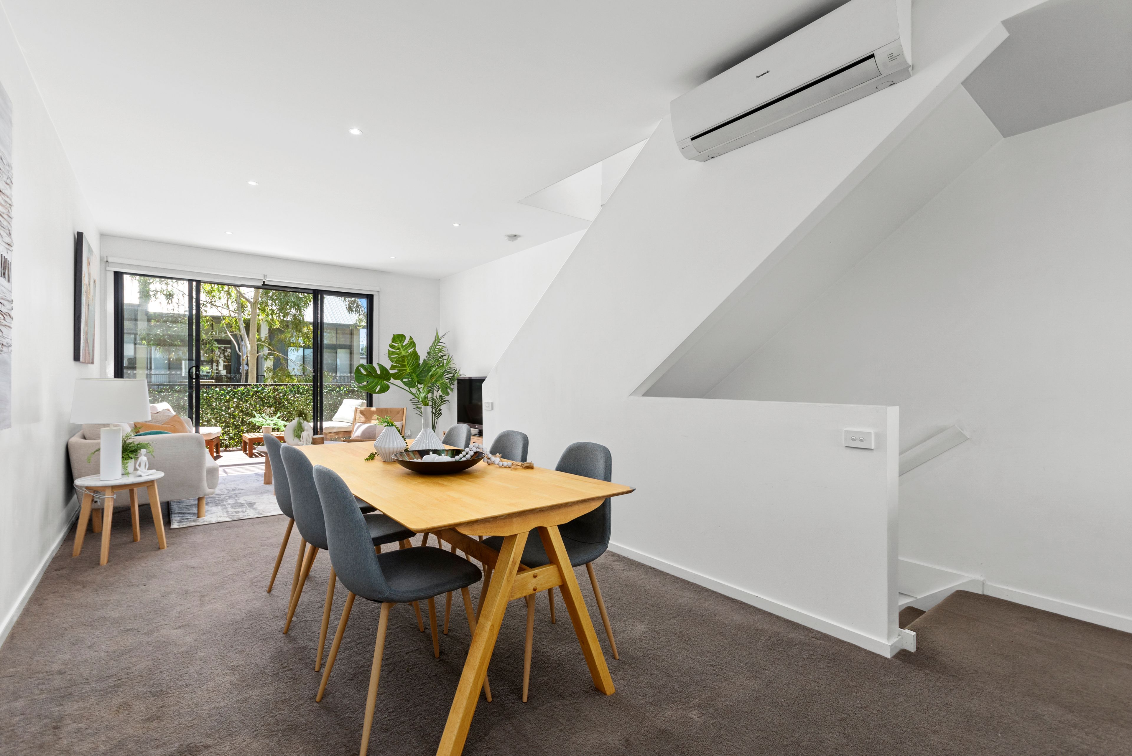 58 Central Park Walk, Cheltenham, VIC 3192