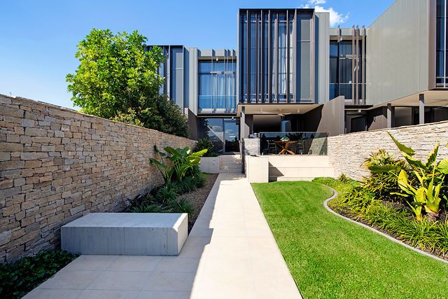 2/1 Grand Jabiru Way, Sanctuary Cove, QLD 4212