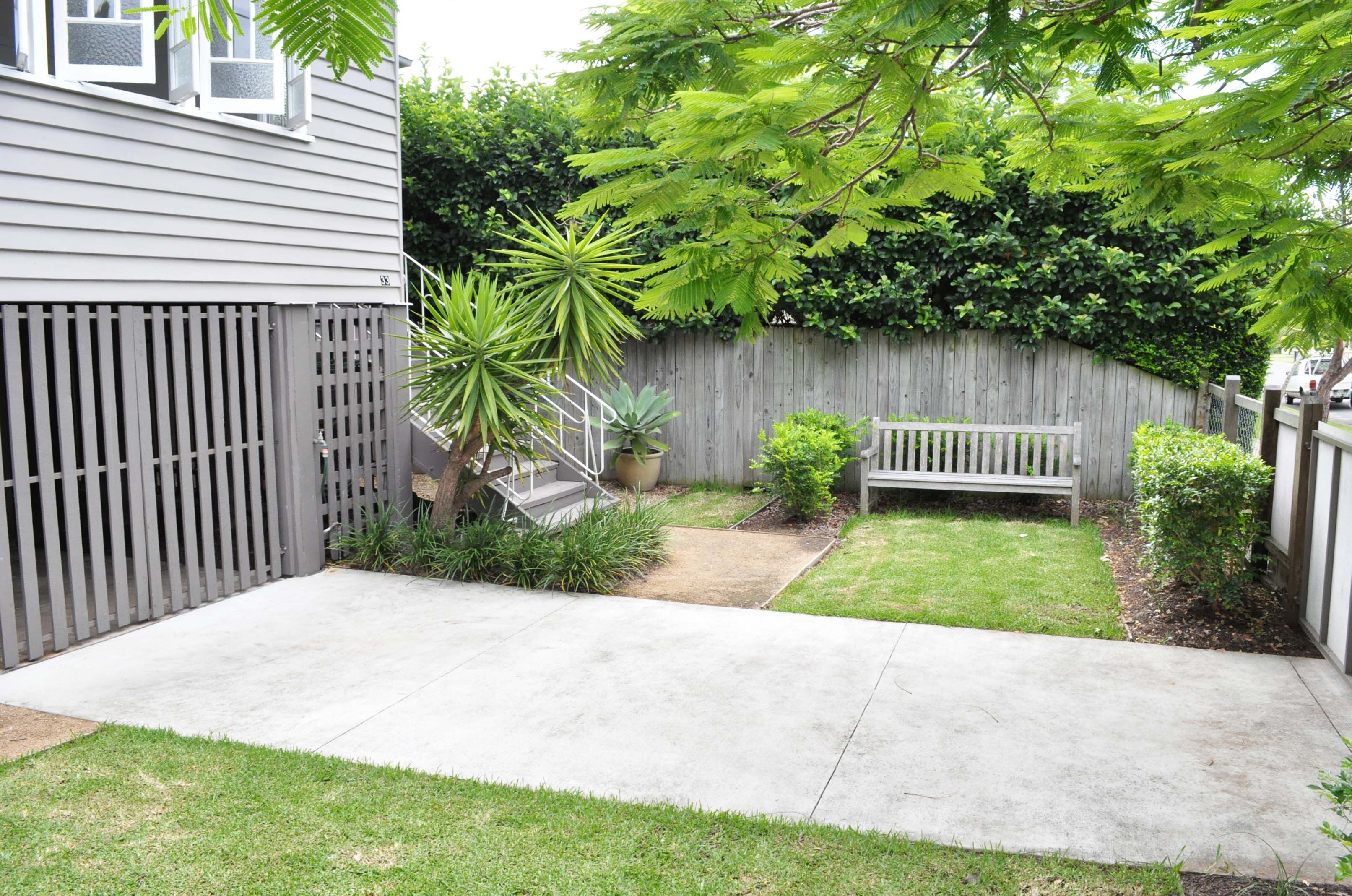 33 Dan Street, Graceville, QLD 4075