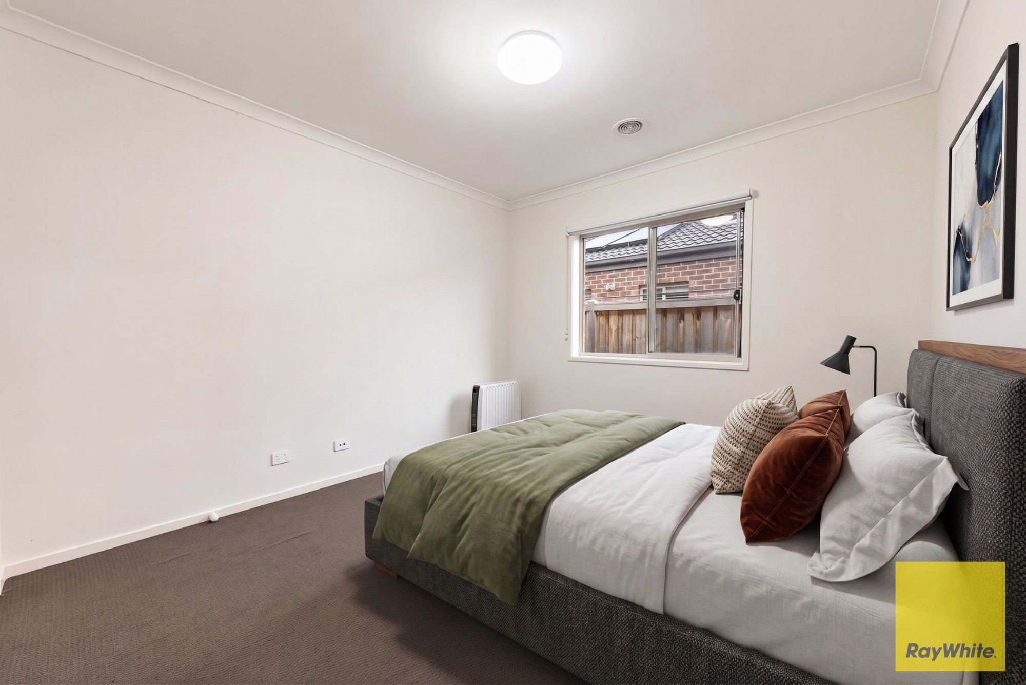 12 Sorrenberg Street — photo 10 of 12