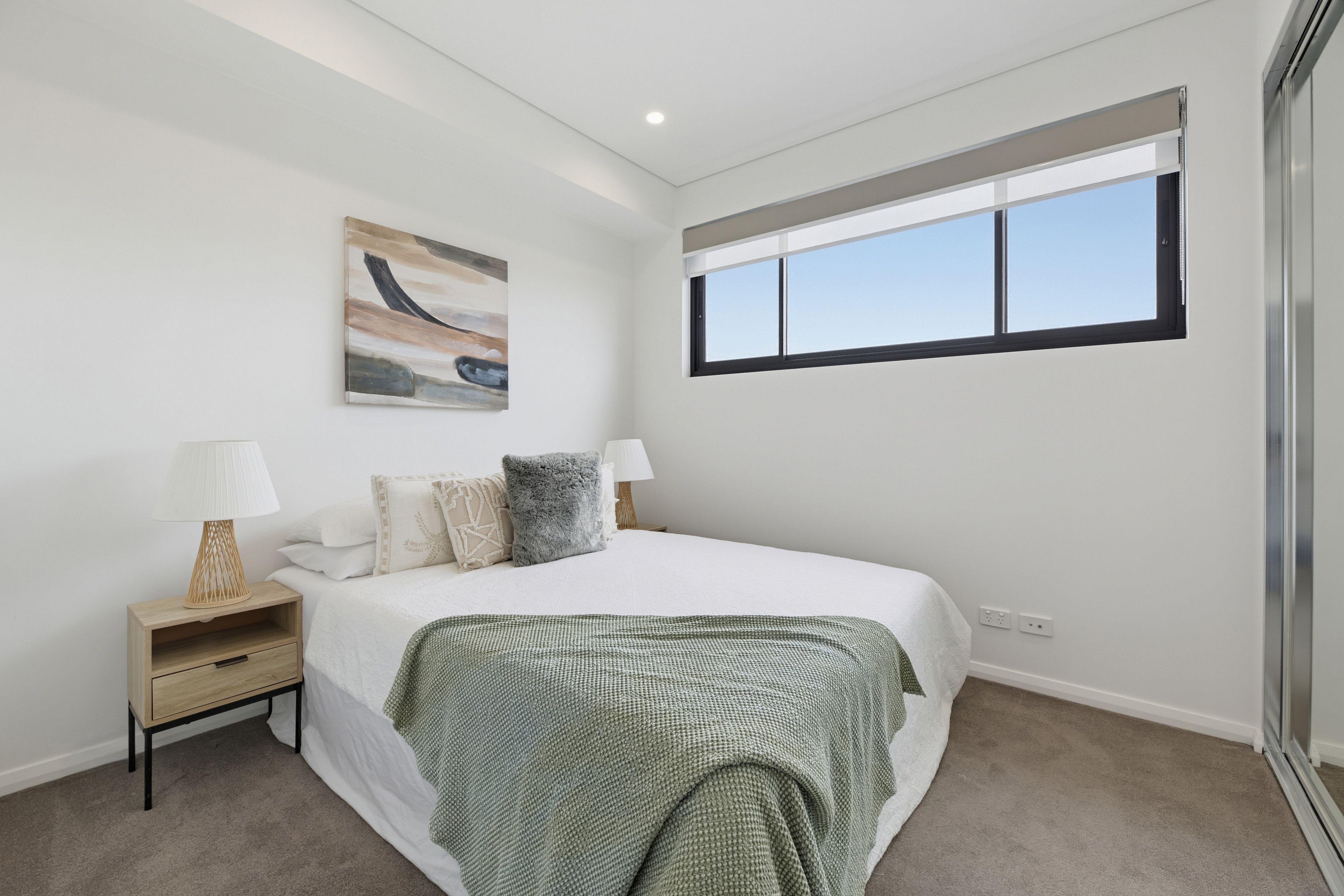 411/114 Northcote Road — photo 3 of 8