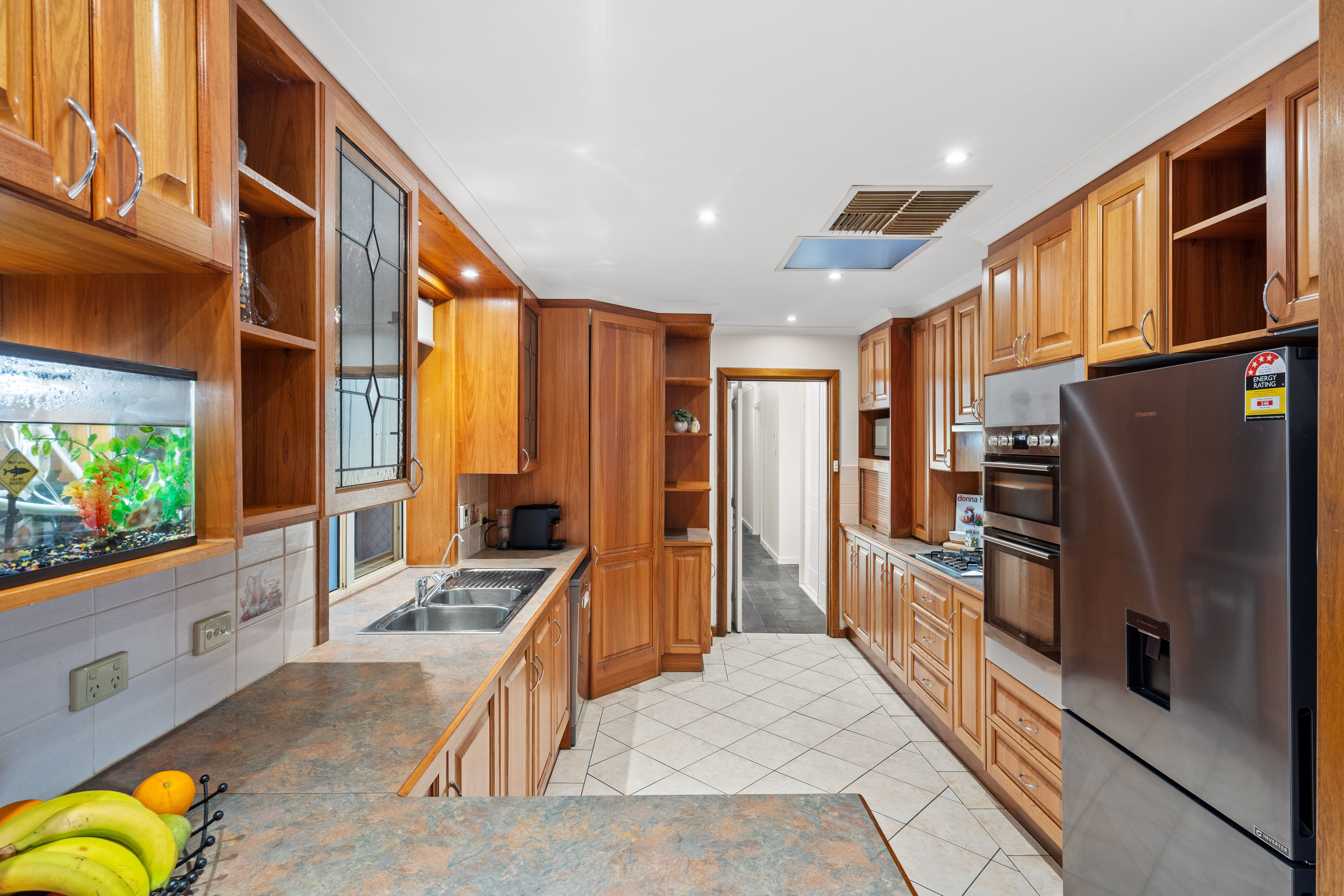 23 Laura Street — photo 4 of 24