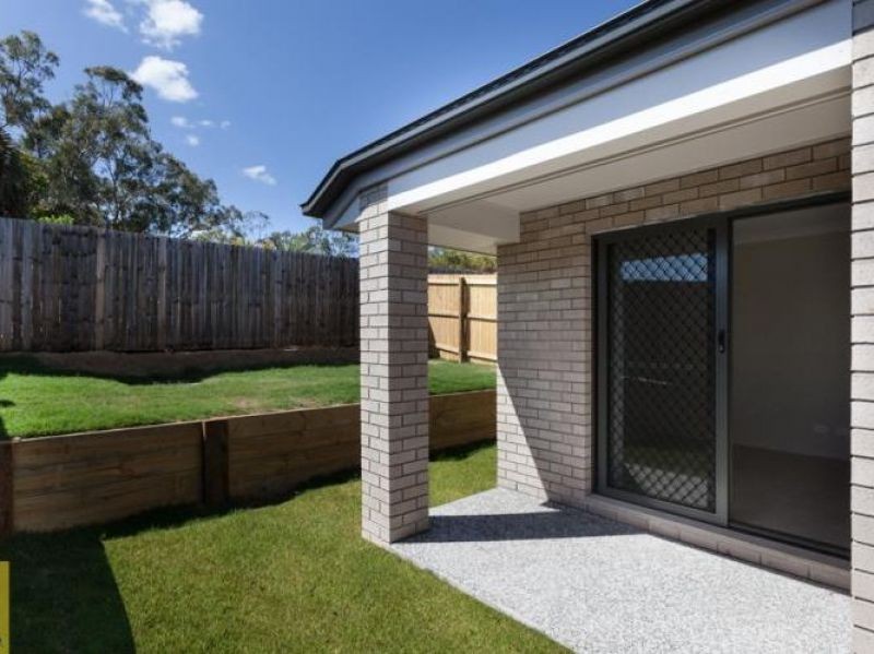 2/2 Ryrie Court, Park Ridge, QLD 4125