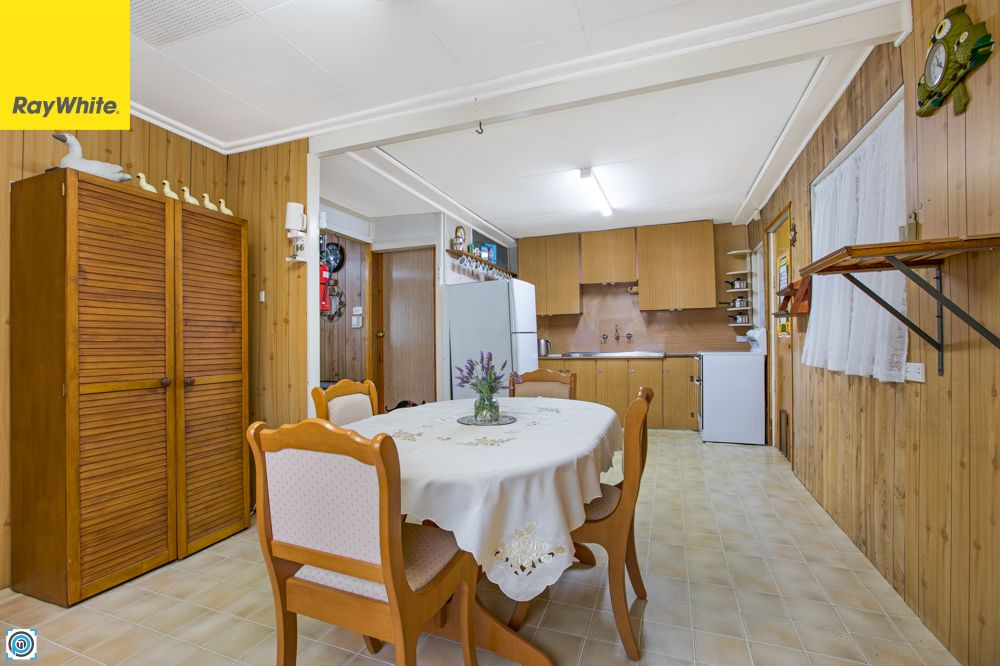 38 Ranchby, Lake Heights, NSW 2502