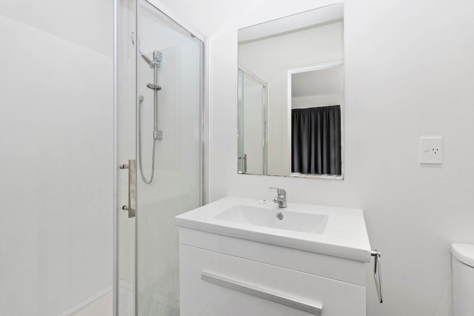 5/5 Rm E Edgecumbe Street 4