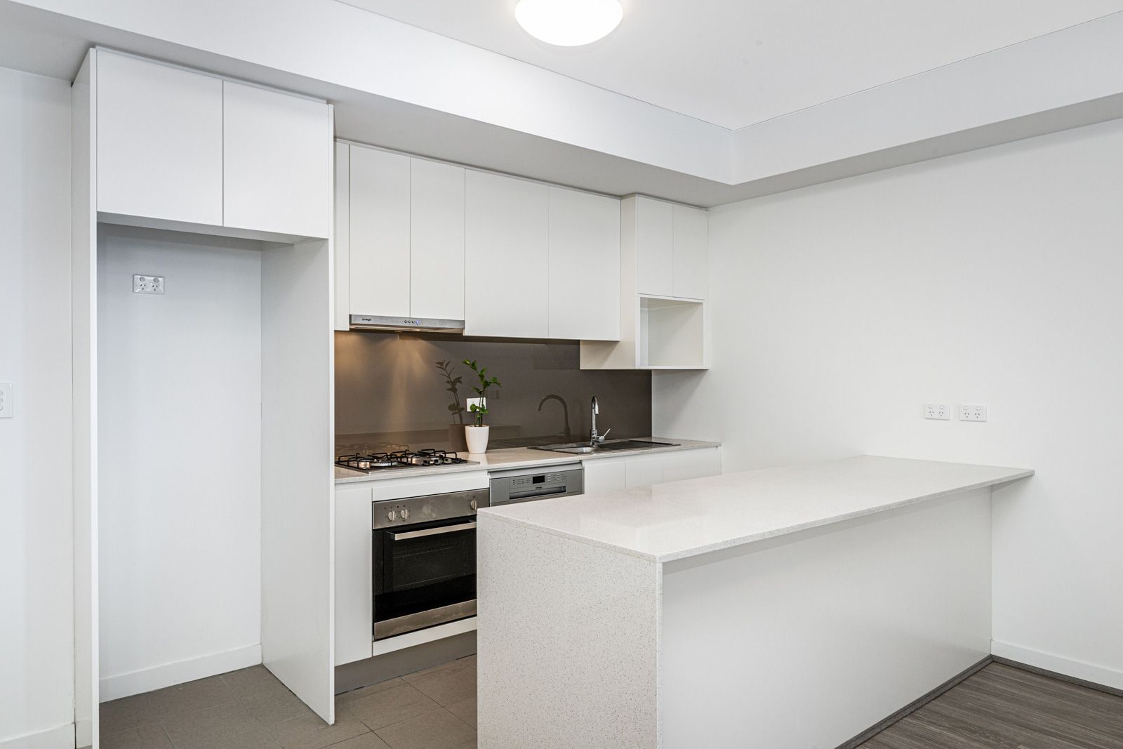 111/135-137 Pacific Highway, Hornsby, NSW 2077