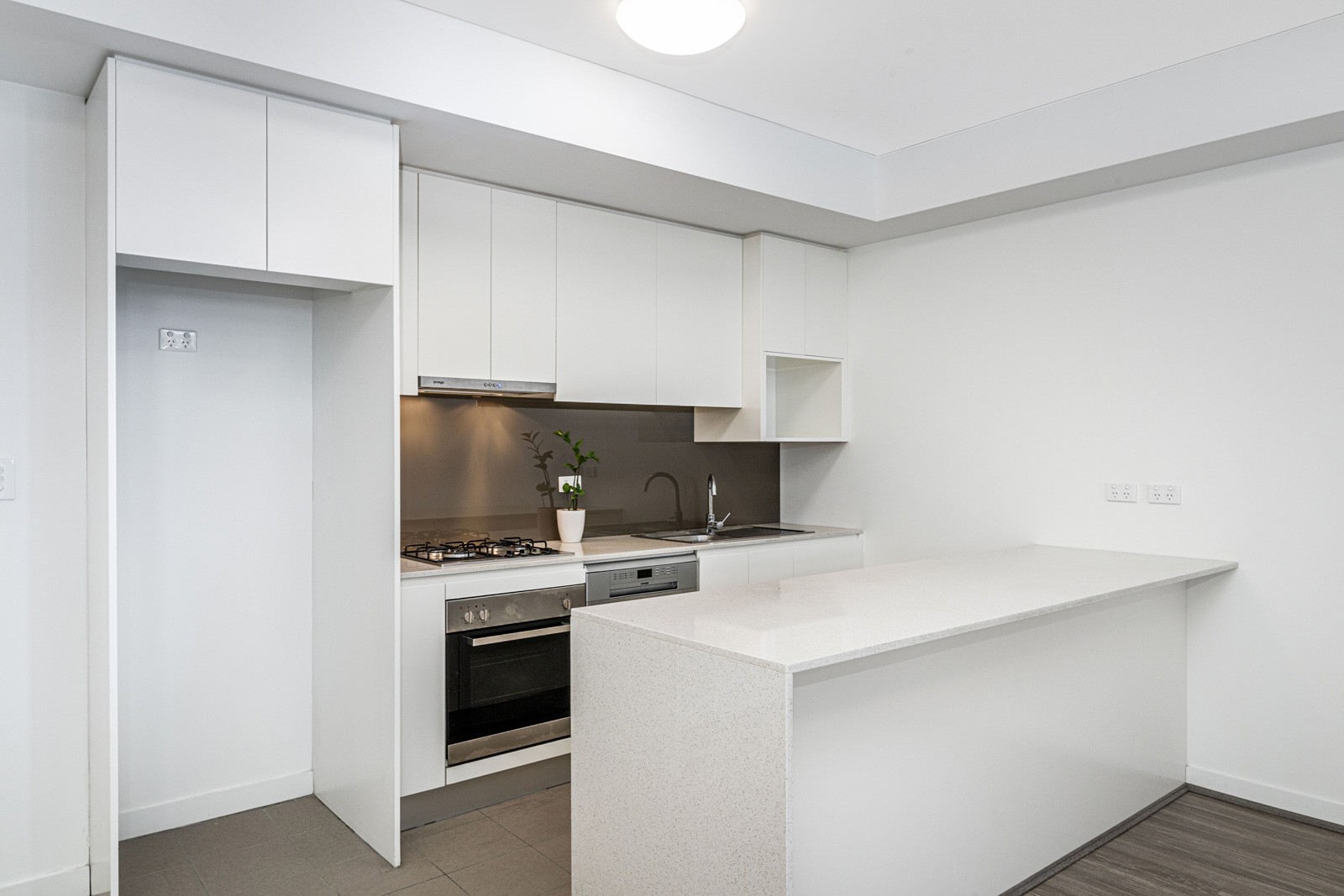 111/135-137 Pacific Highway, Hornsby, NSW 2077