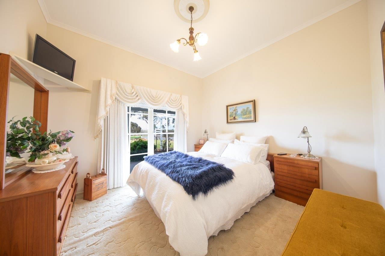 169 LAKESIDE Drive, Lake Boga, VIC 3584