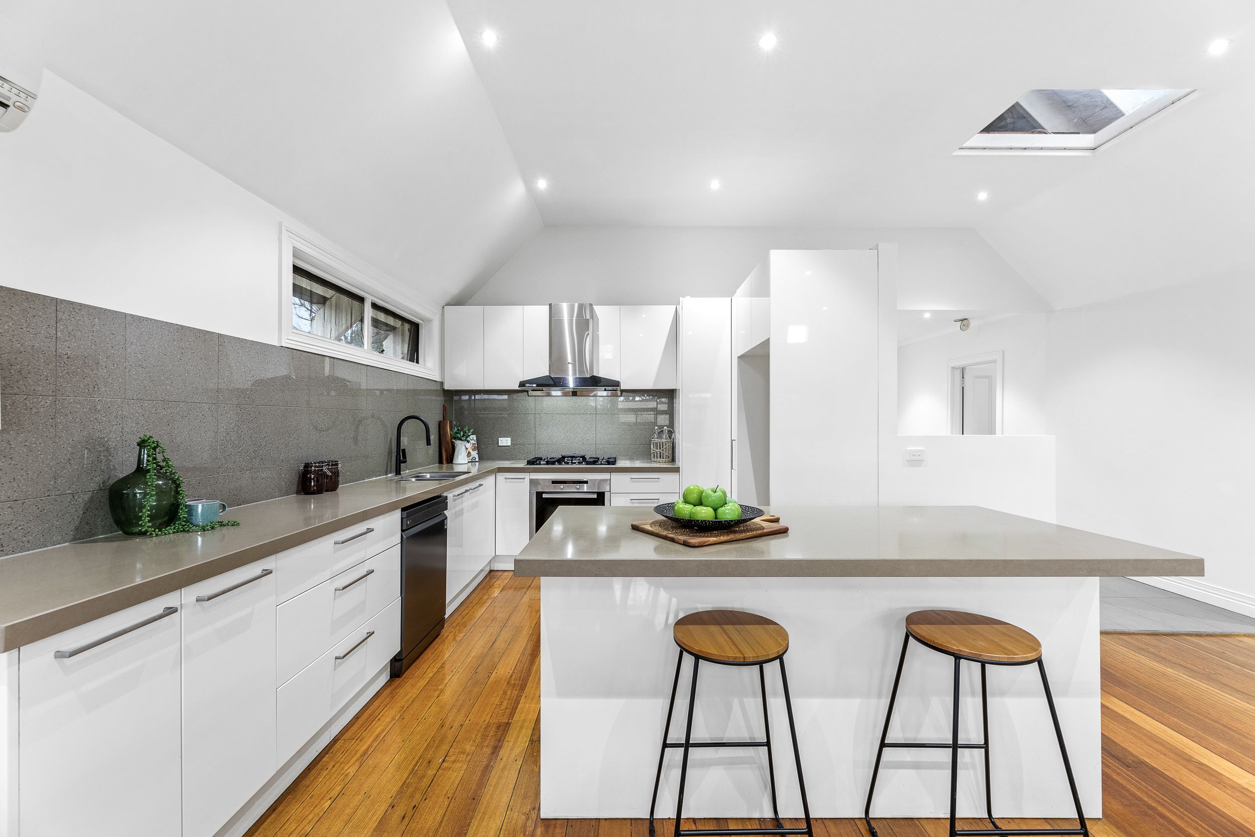 1/854 Toorak Road — photo 8 of 18
