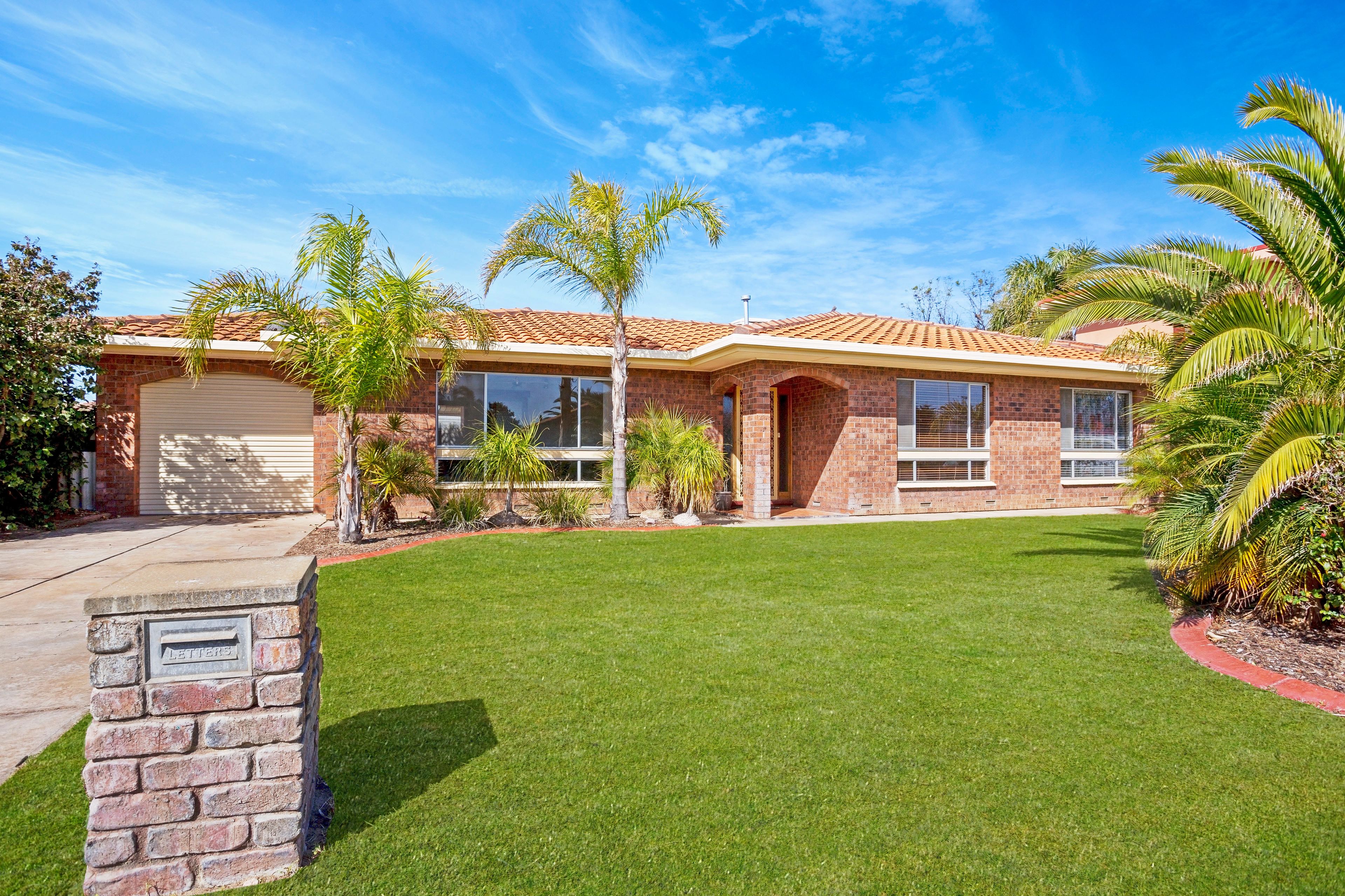 39 Brooklyn Terrace, North Haven SA 5018