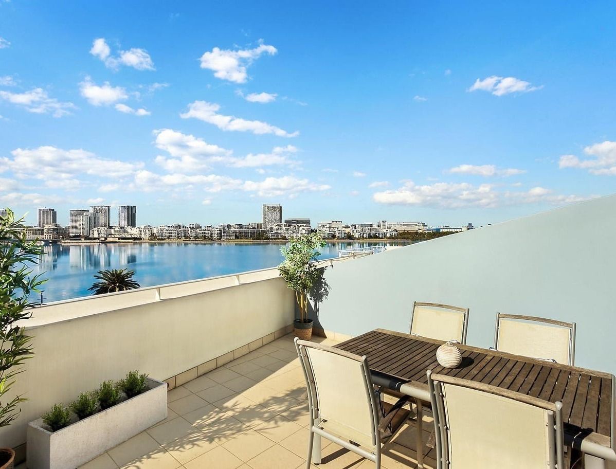 429/8 Stromboli Strait — photo from Ray White Wentworth Point