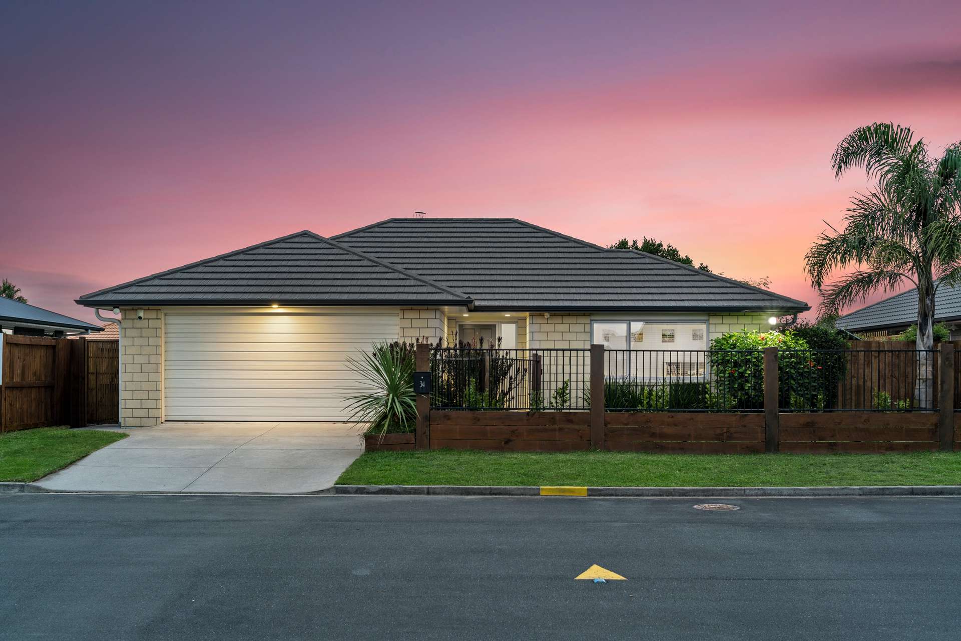 34 Butterworth Crescent photo 0