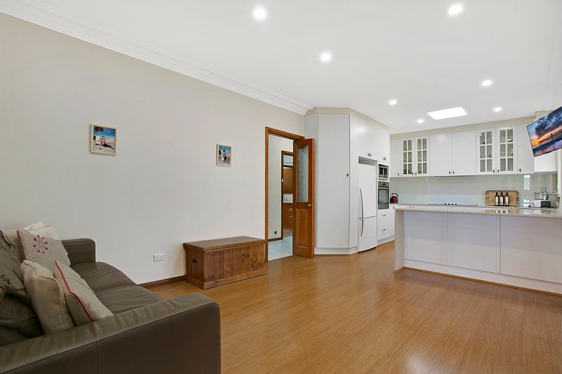 10 Leonello Place — photo 6 of 6