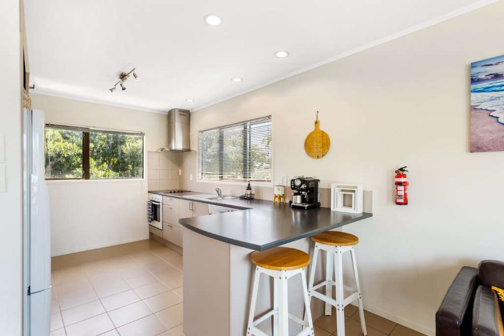 868A Whangaparaoa Road photo 6