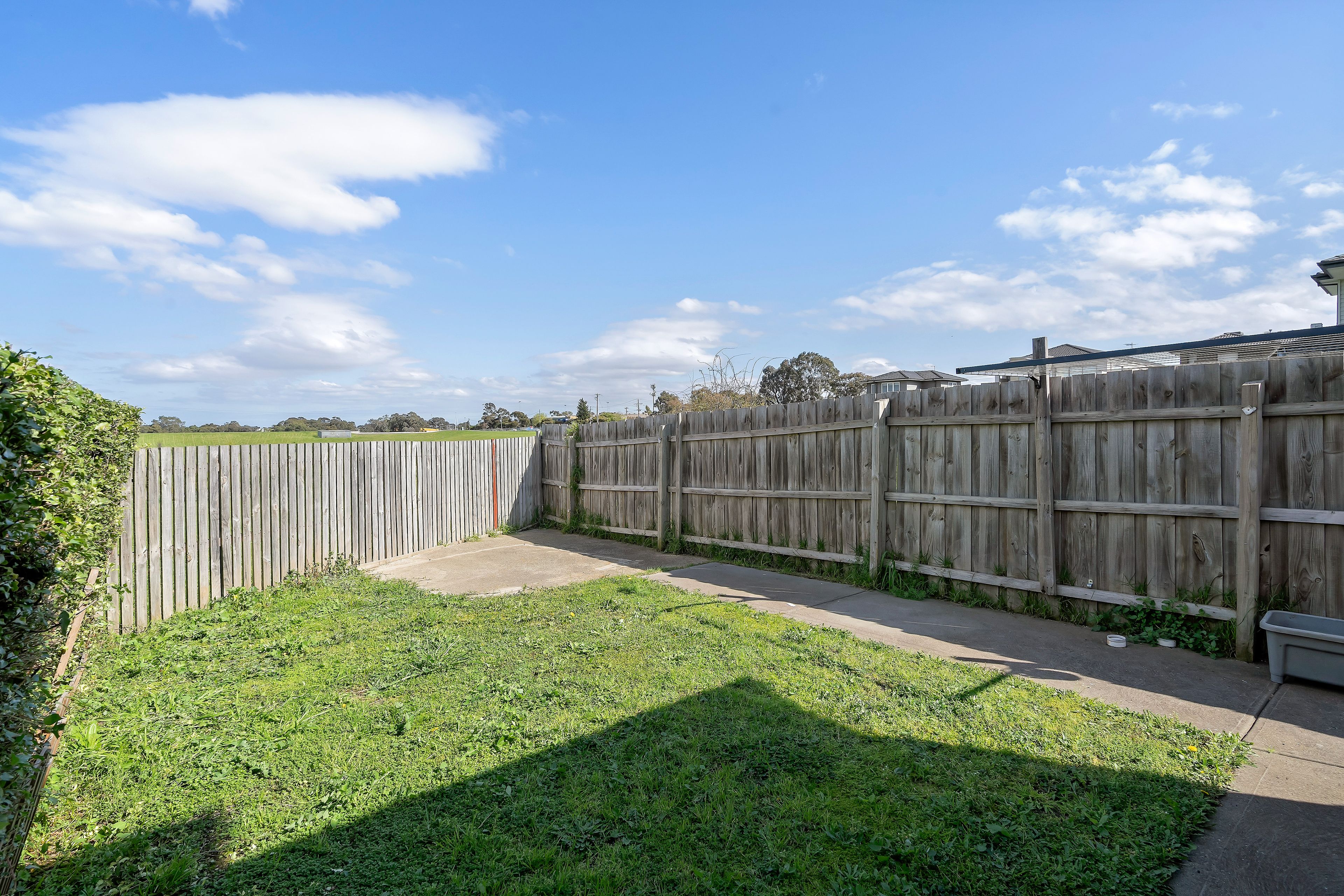 4/12 Merlynston Close — photo 12 of 13