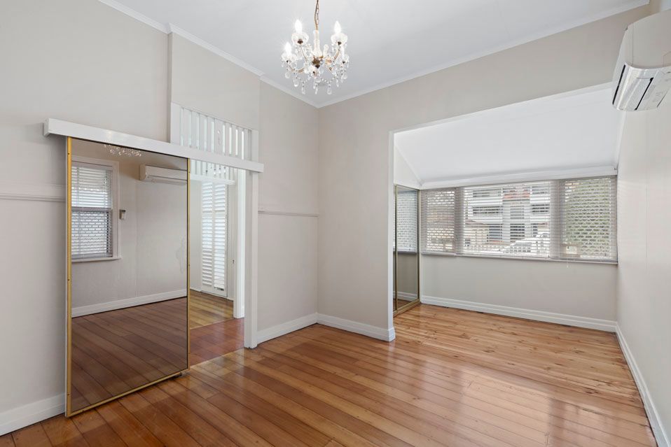93 Junction Road — photo 9 of 20