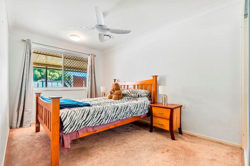 35 Endeavour Drive — photo 11 of 20
