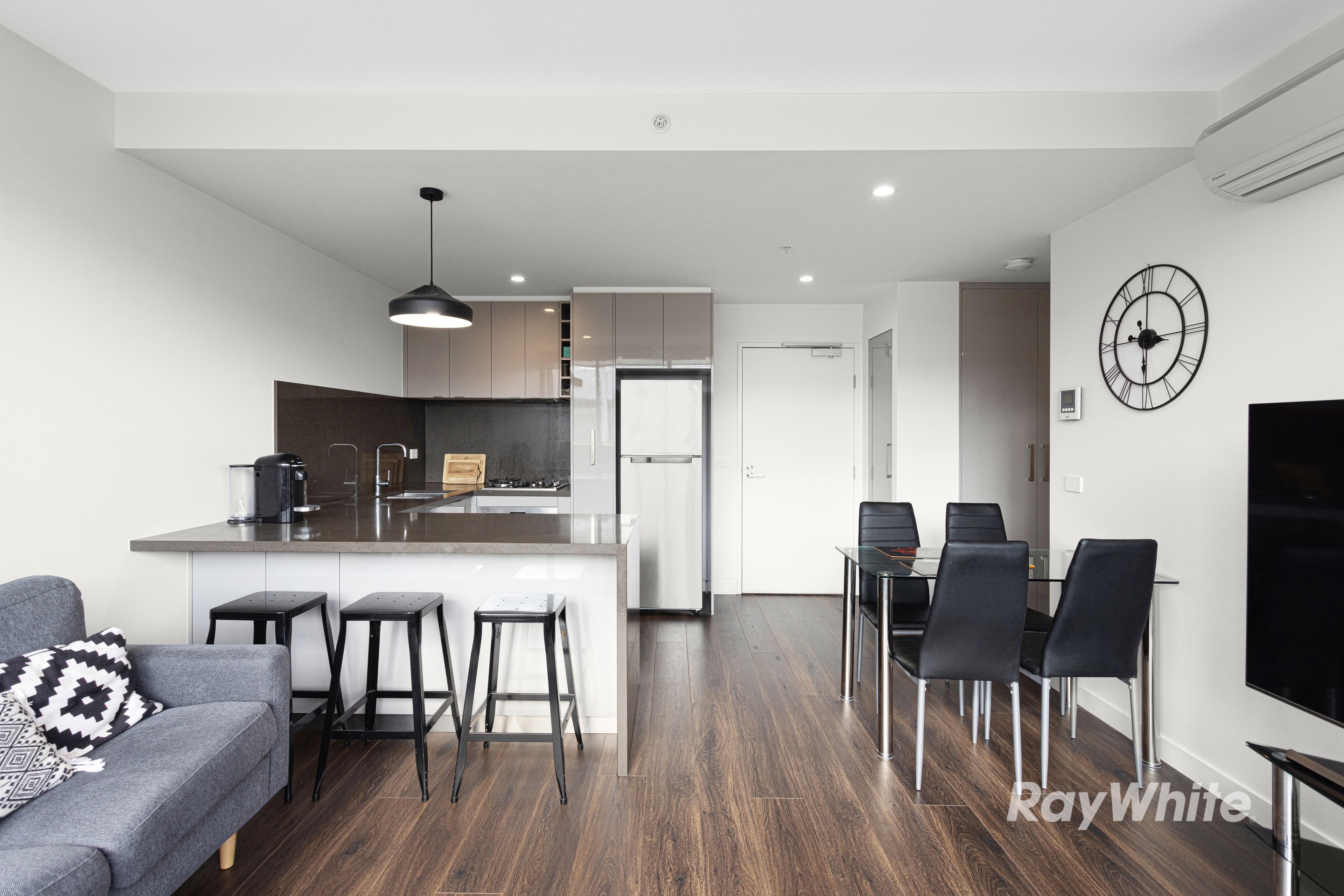 70 Batesford Road, Chadstone VIC 3148