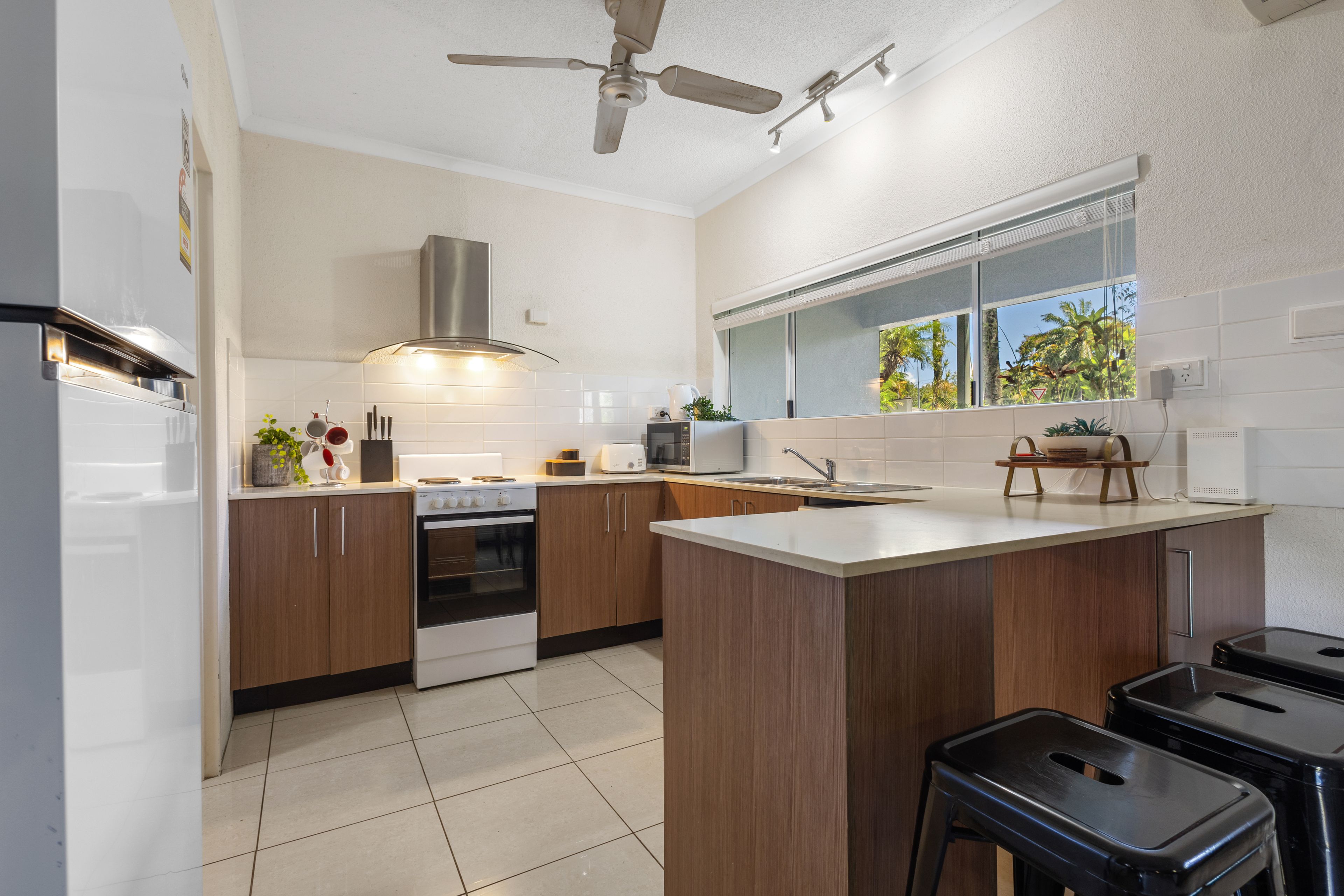 1/121-137 Port Douglas Road — photo 8 of 28
