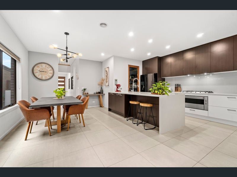 74 Appledale Way, Wantirna South, VIC 3152
