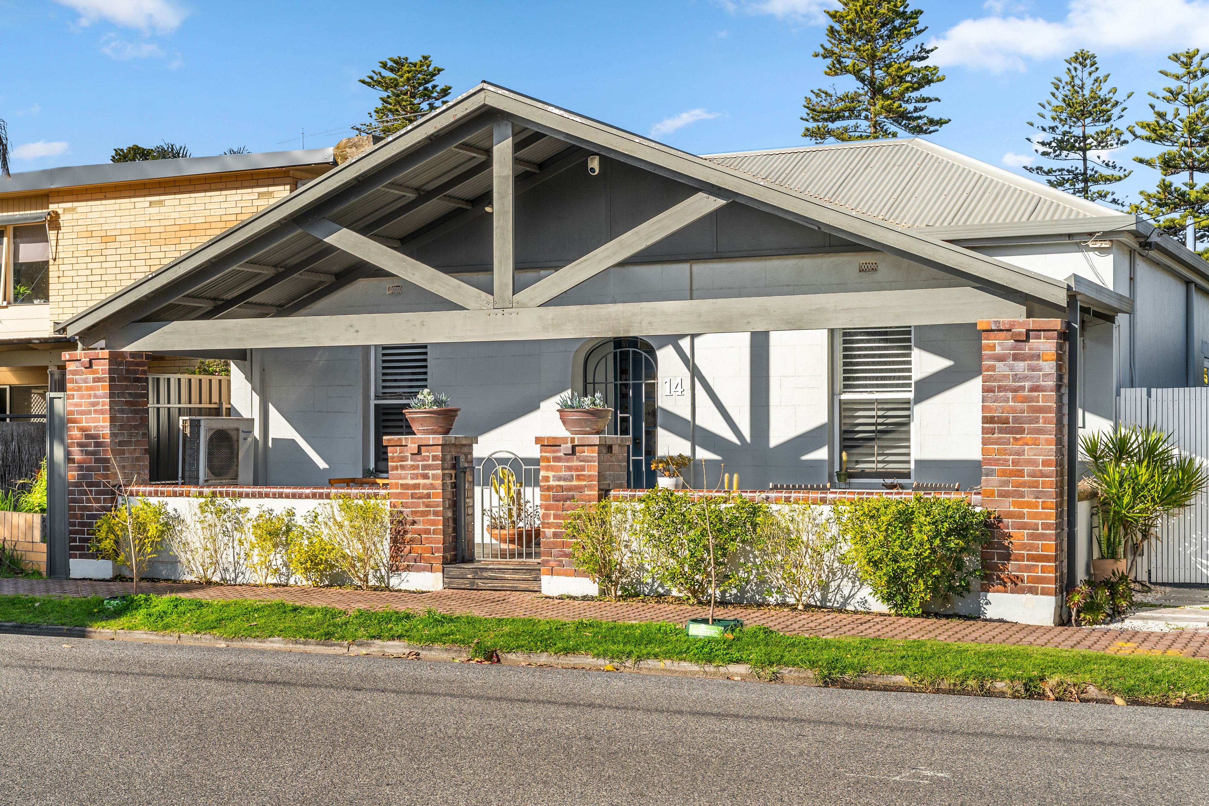 14 Hastings Street