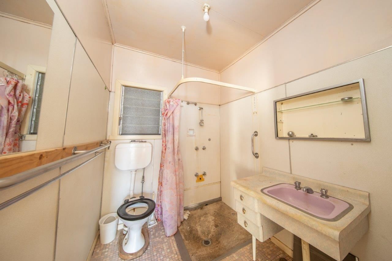 22 FOREST Street — photo 6 of 12