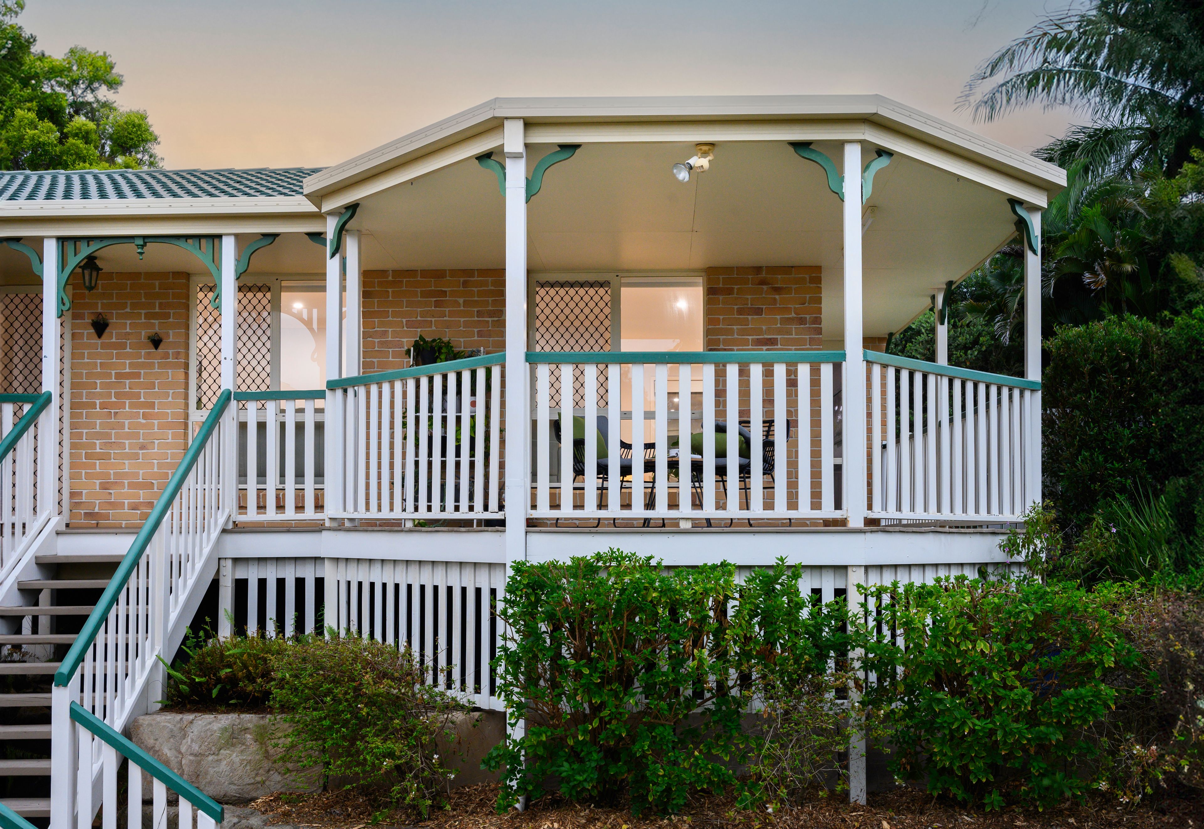 285 Upper Kedron Road, Ferny Grove, QLD 4055