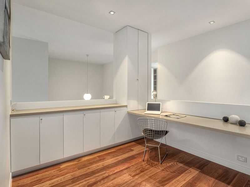 House 8/24 Macquarie Street, Teneriffe, QLD 4005