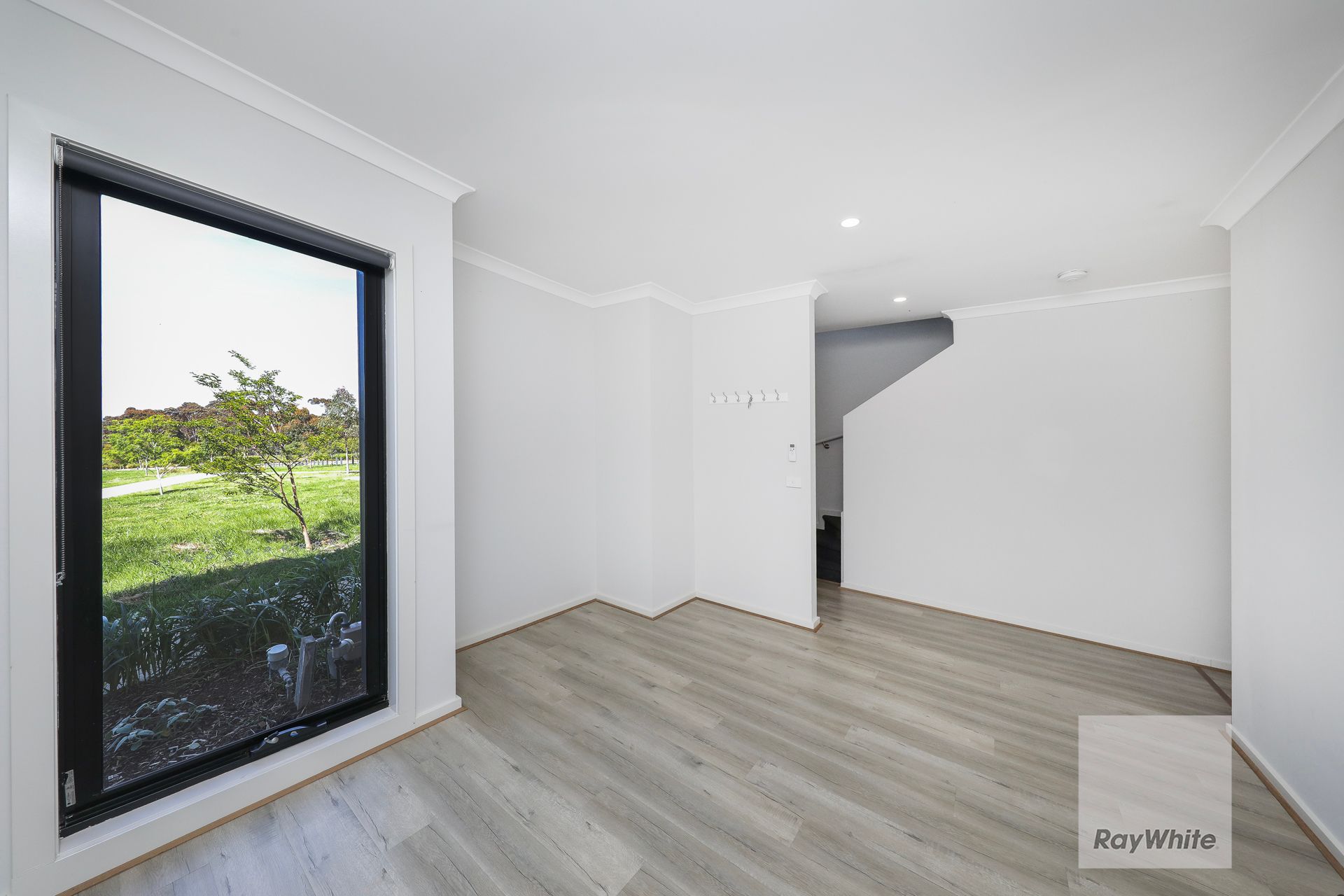 16 Zenith Walk, Greenvale, VIC 3059