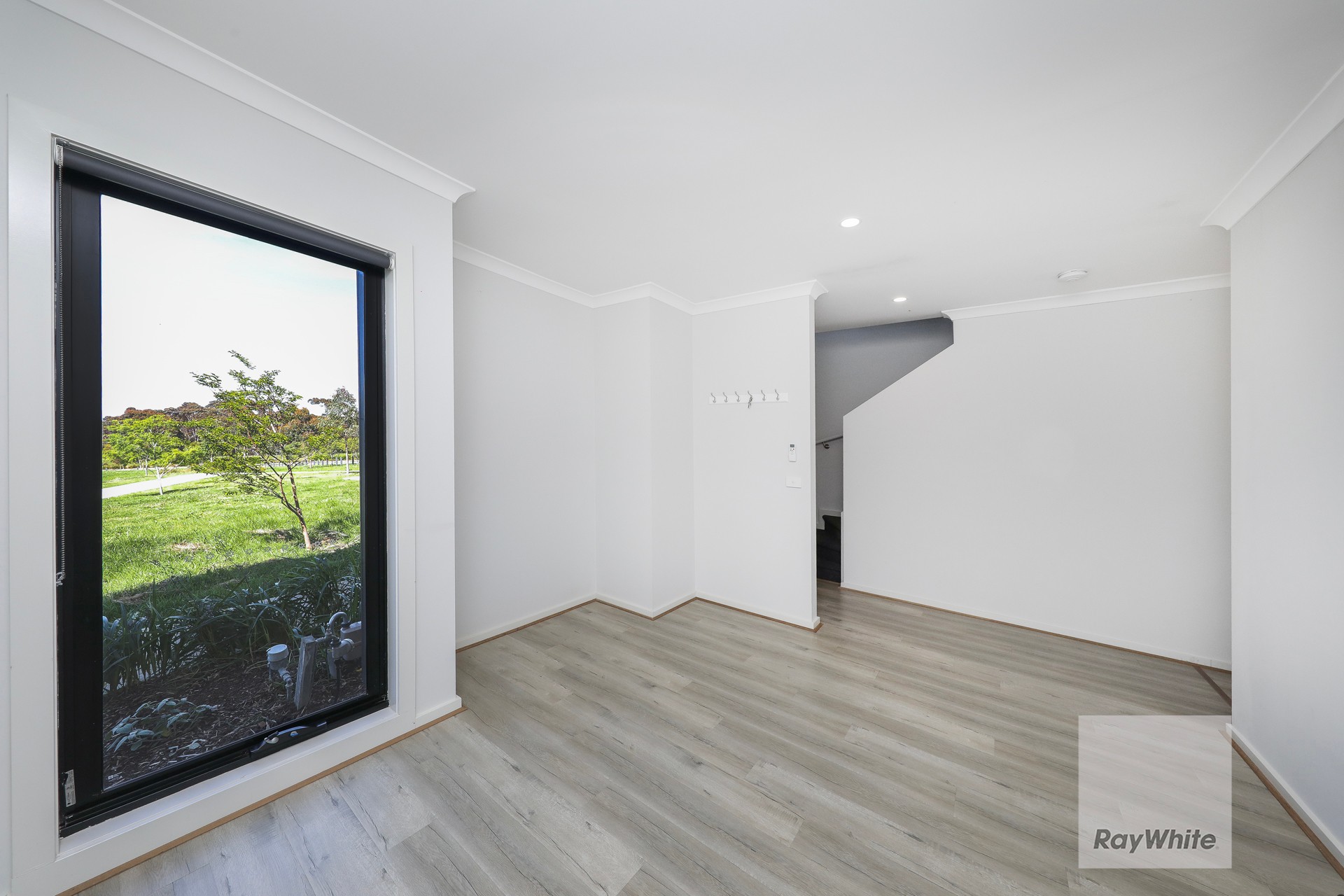 16 Zenith Walk, Greenvale, VIC 3059